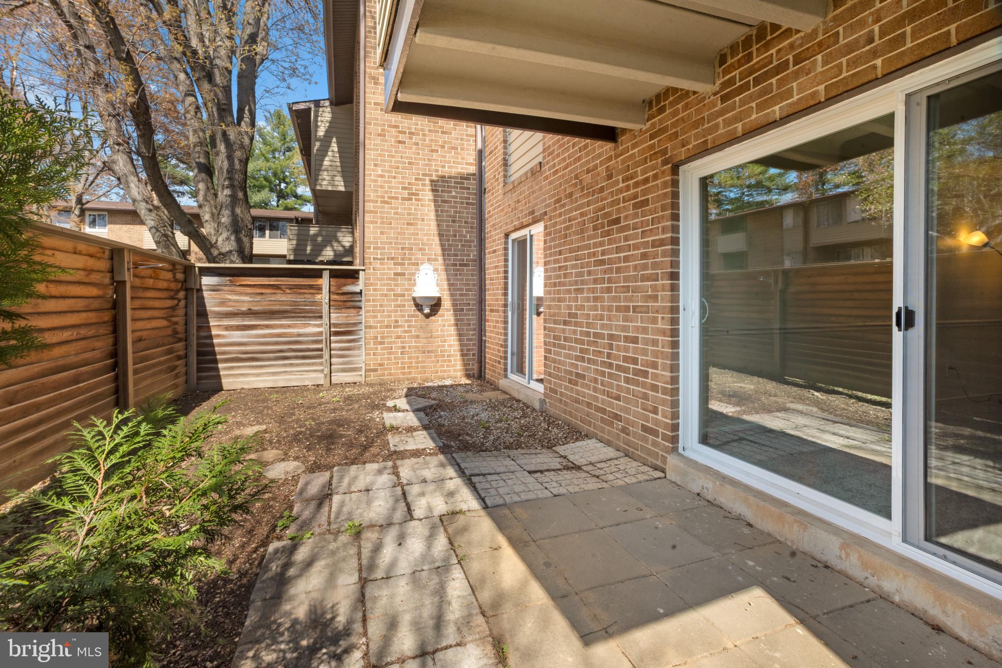 THOMAS CHOICE GARDENS - Residential Lease