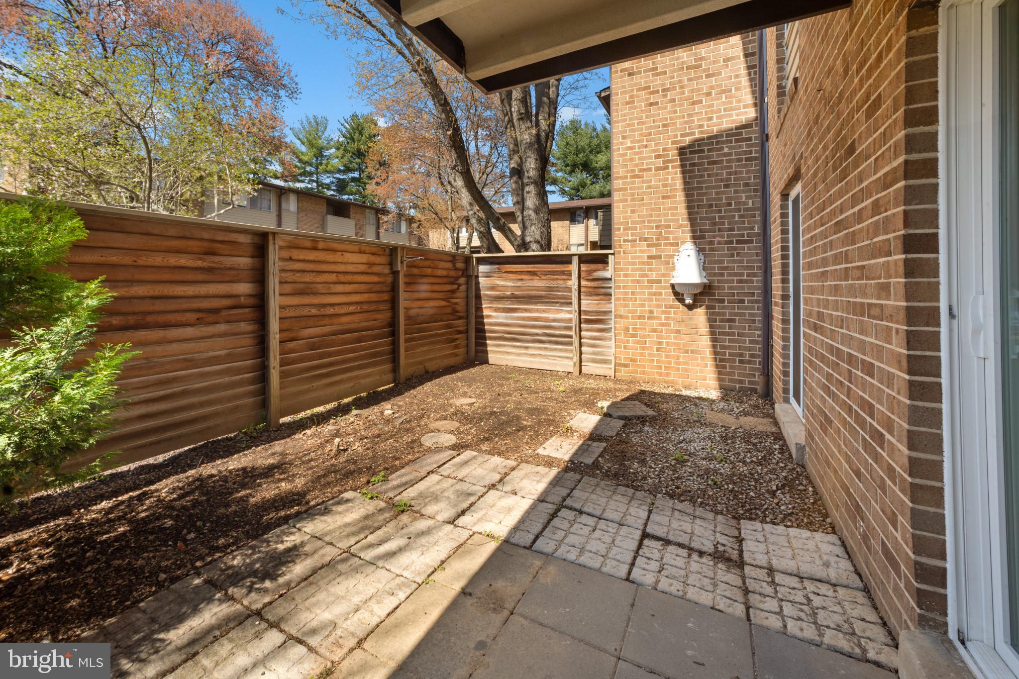 THOMAS CHOICE GARDENS - Residential Lease