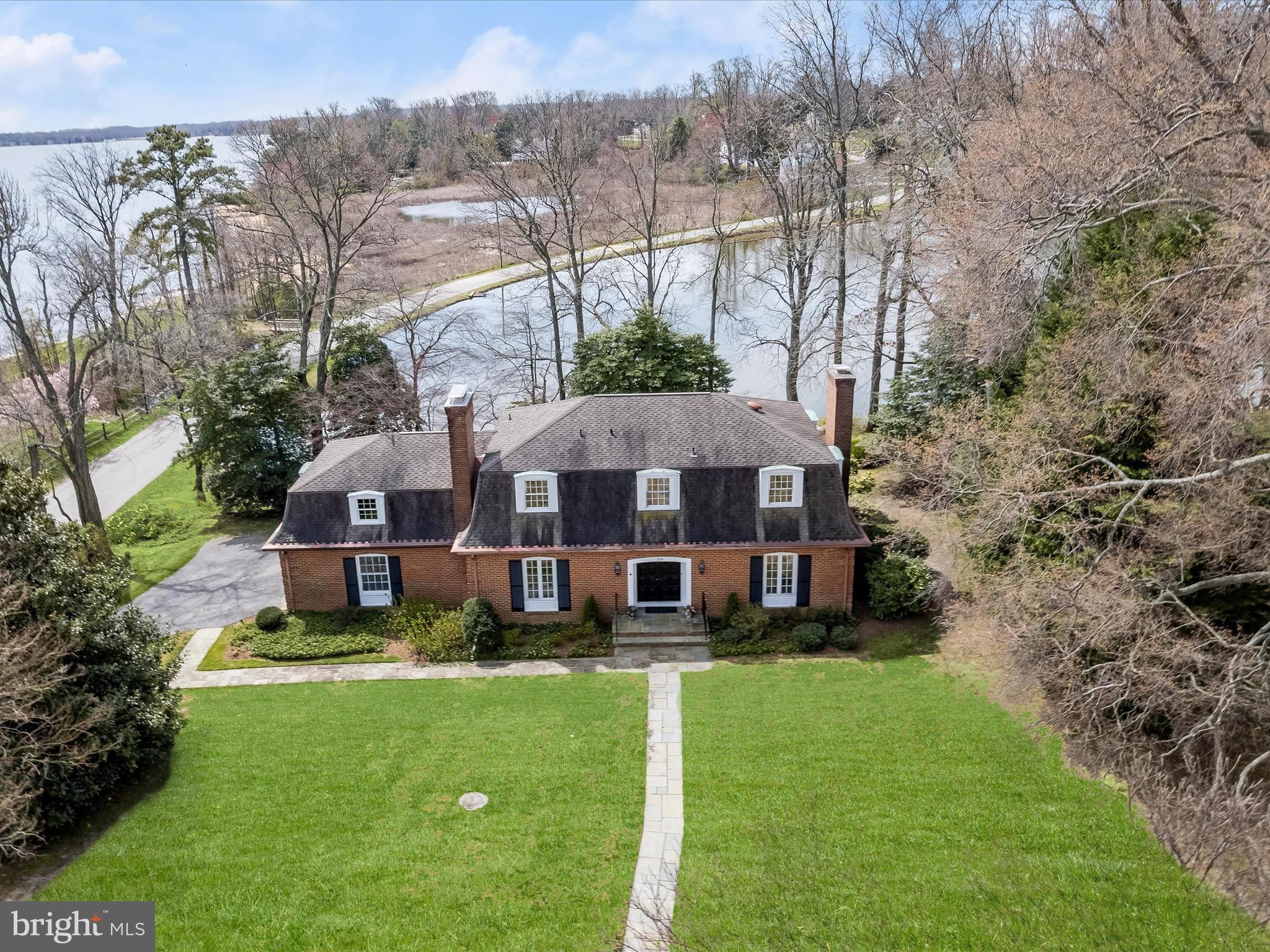 GIBSON ISLAND - Residential