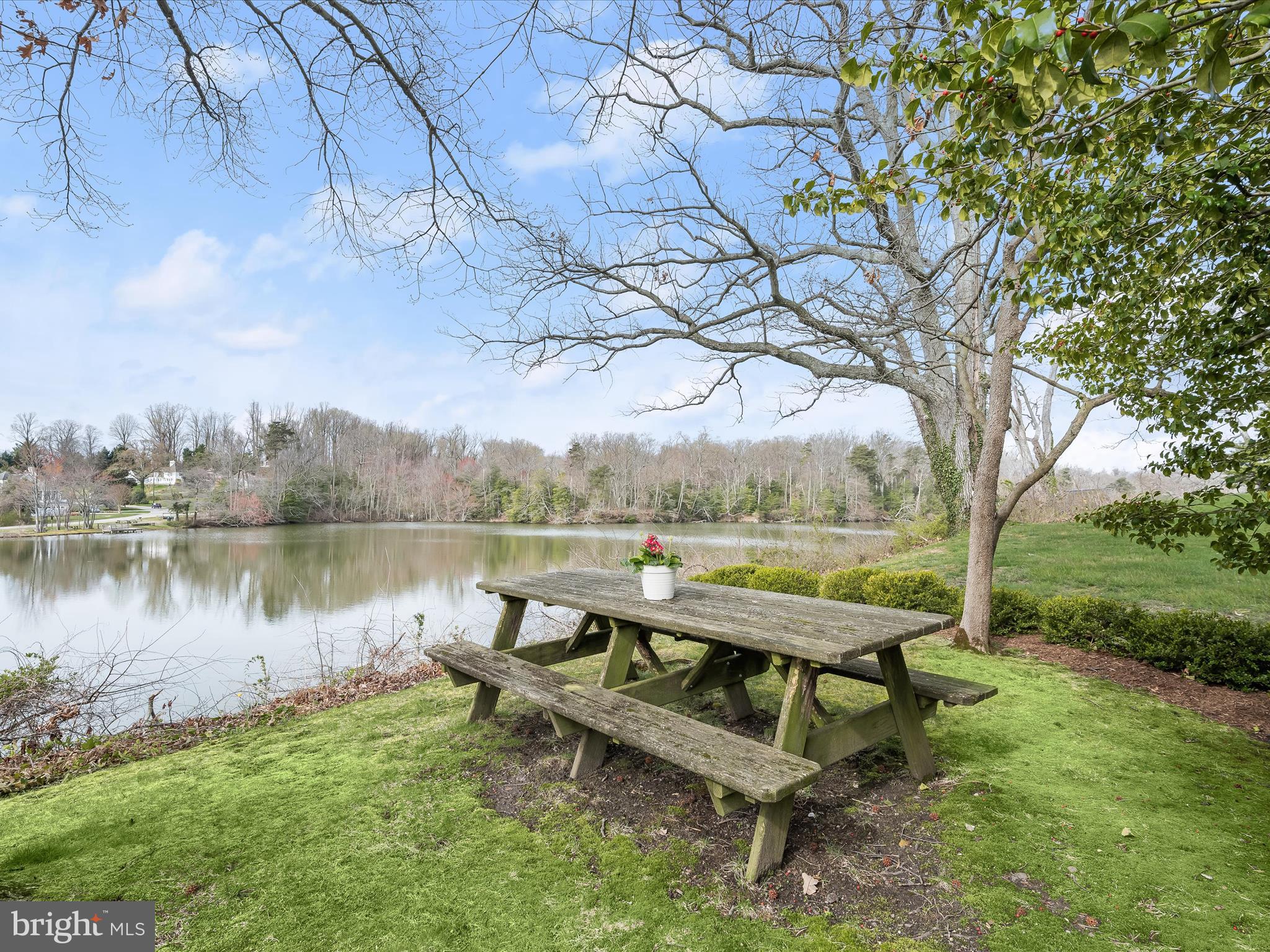 GIBSON ISLAND - Residential