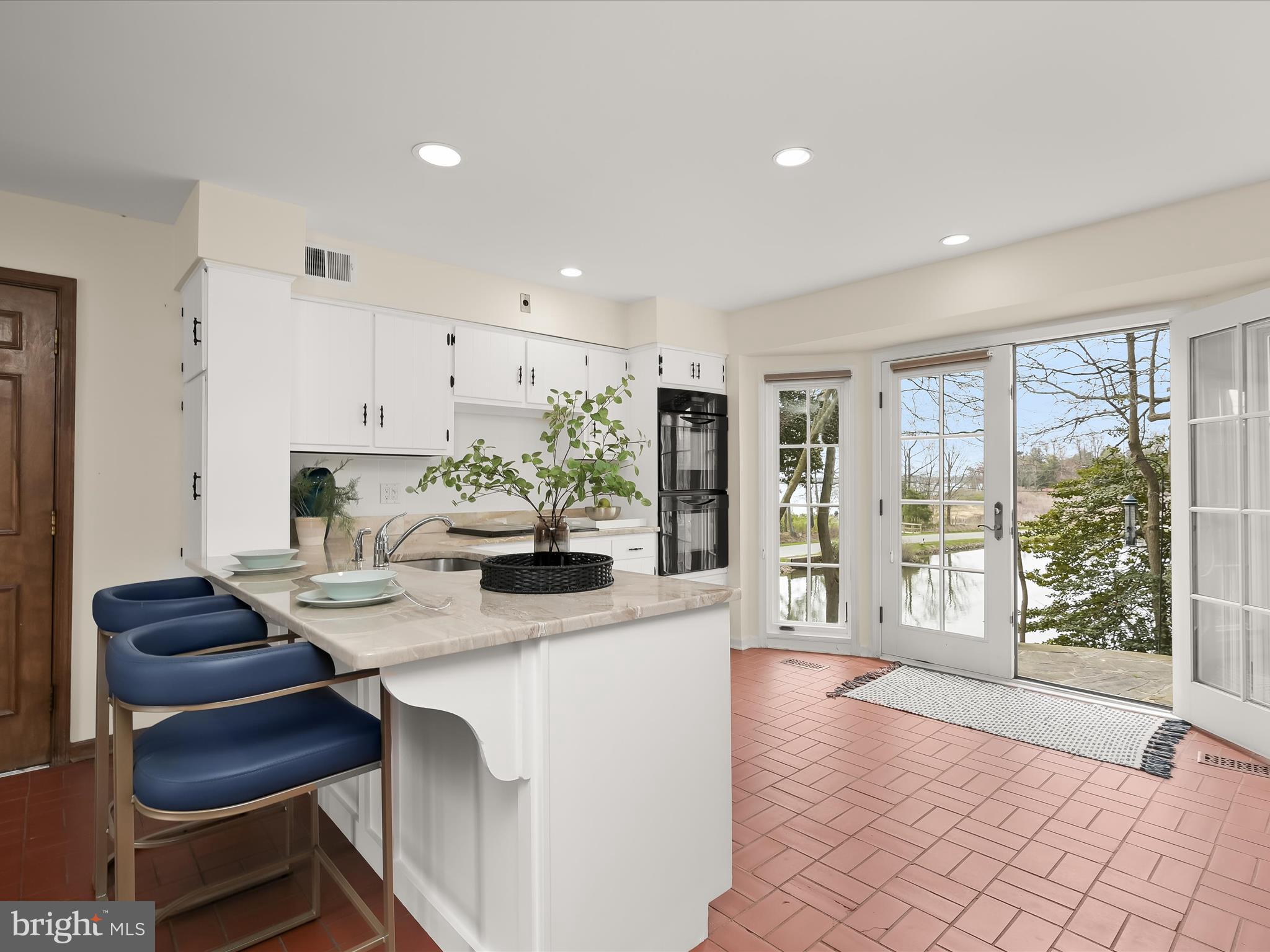 GIBSON ISLAND - Residential