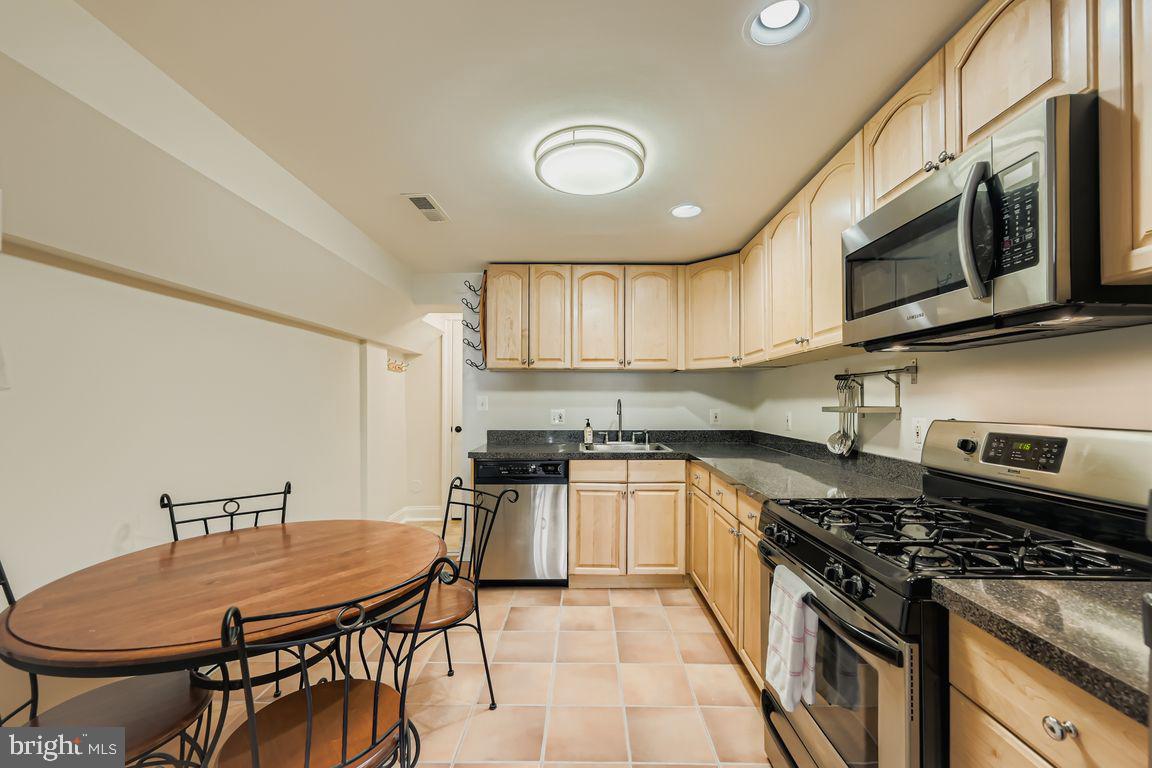 CANTON HISTORIC DISTRICT - Residential