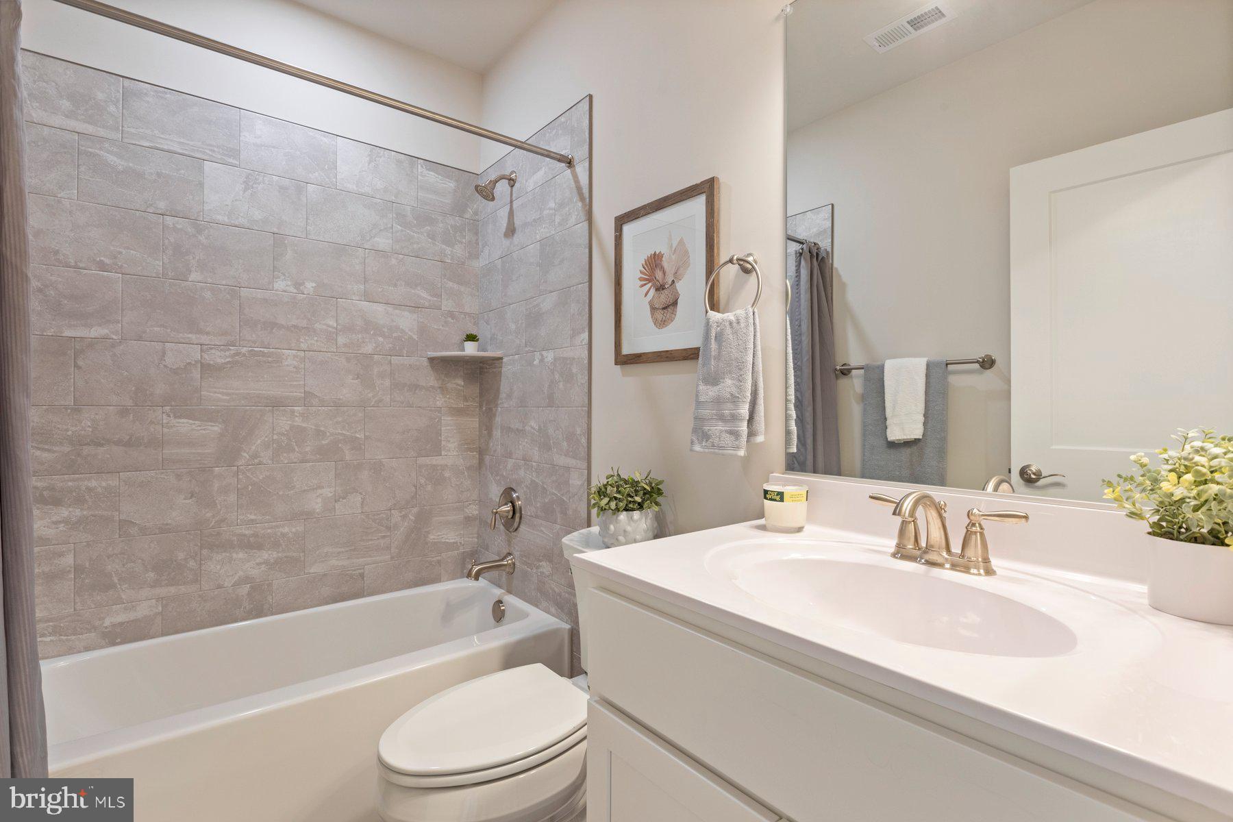 LEGACY FARMS - Residential