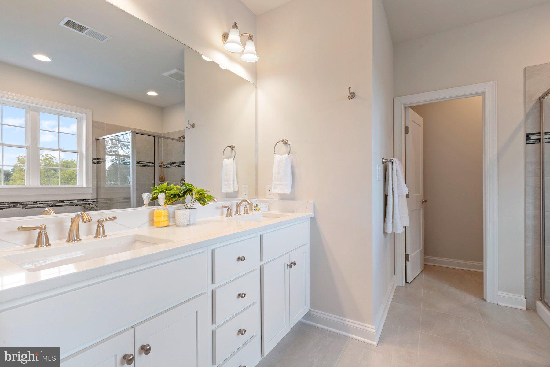 LEGACY FARMS - Residential