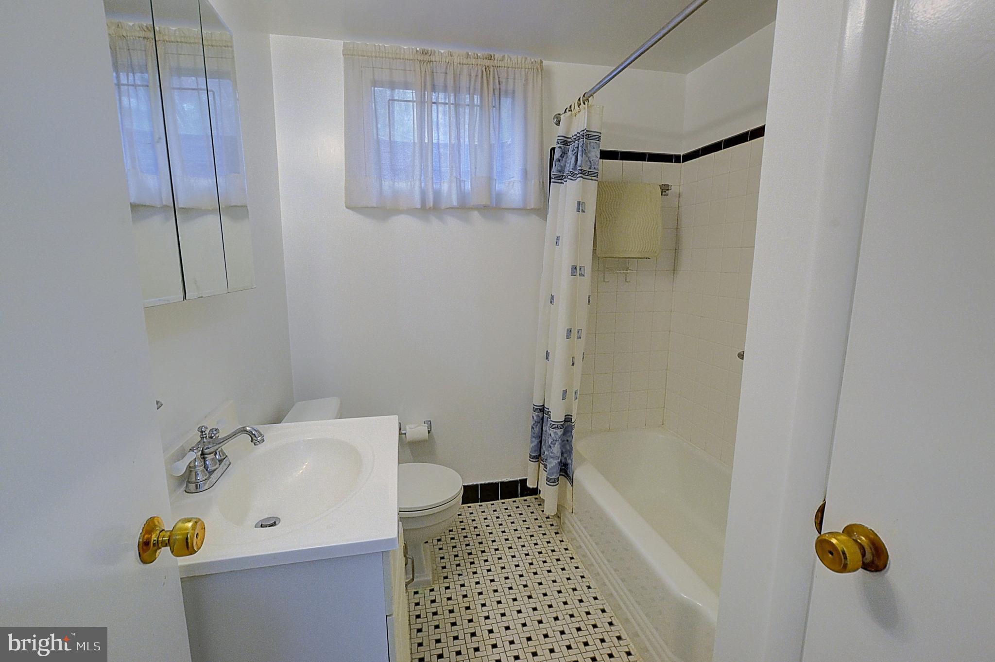 NORTH CHEVY CHASE - Residential Lease