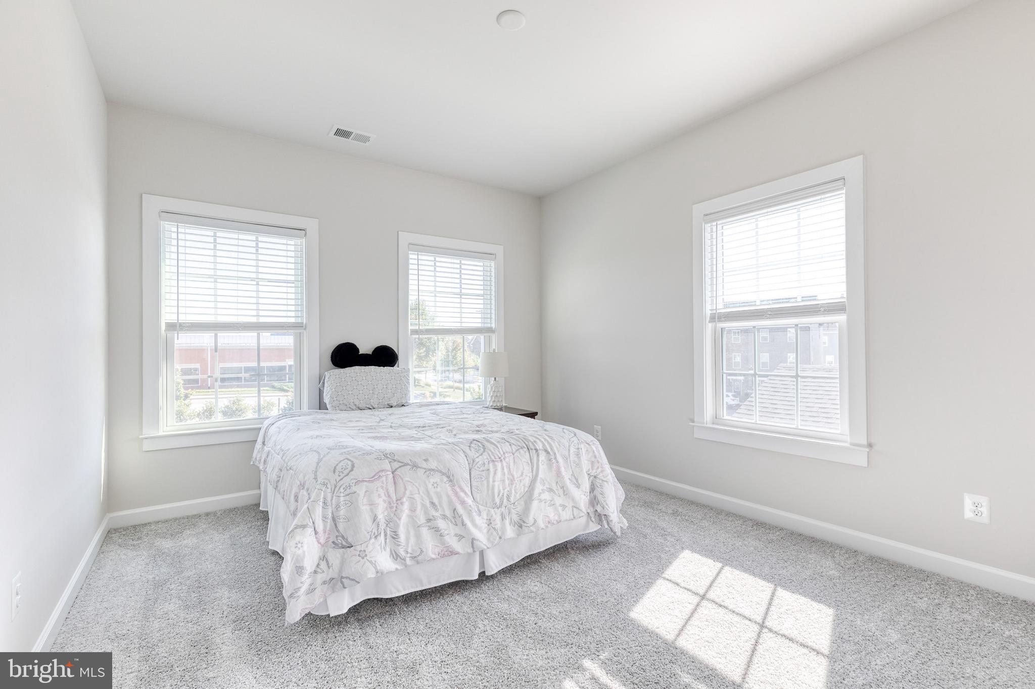 GREENLEIGH AT CROSSROADS - Residential