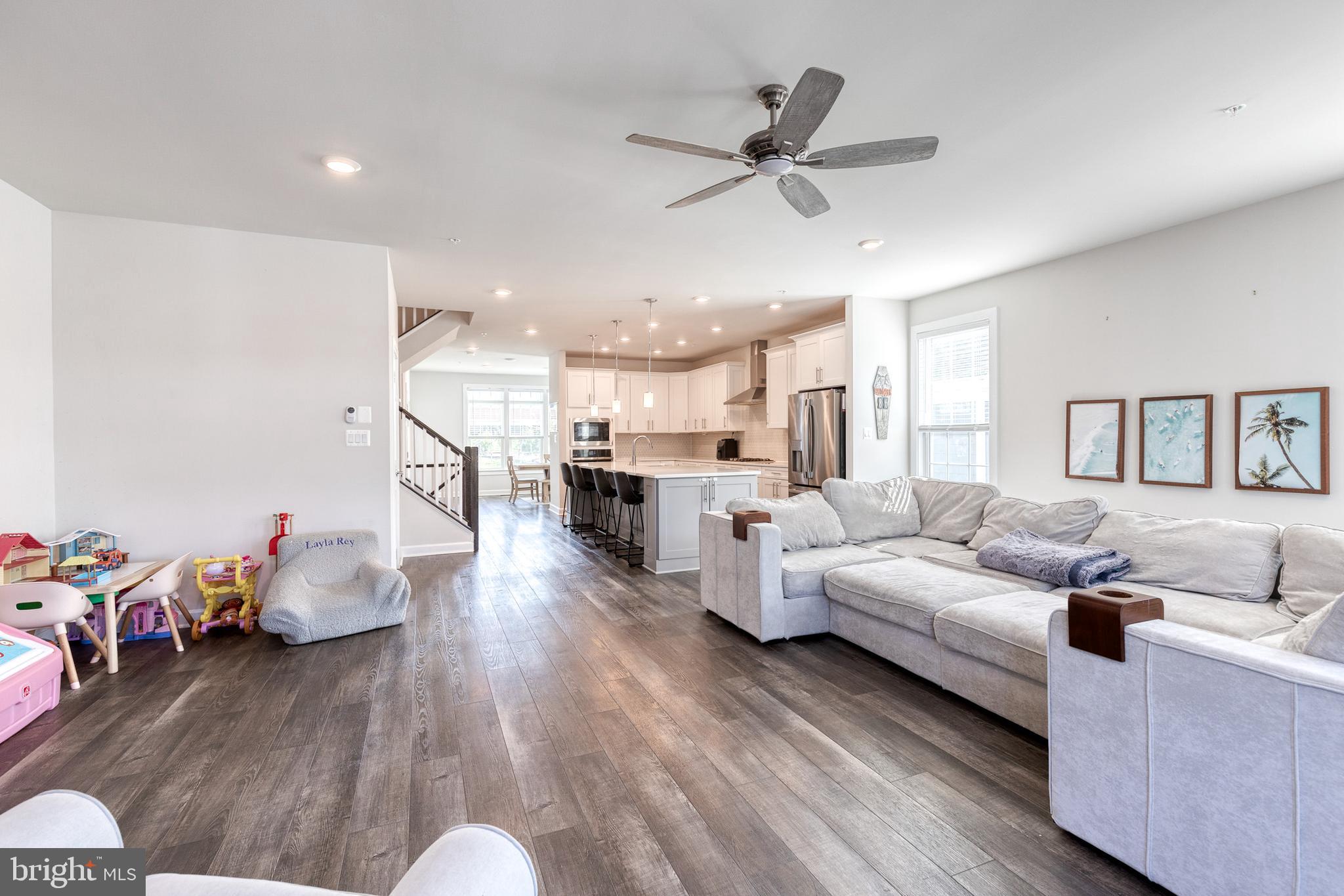 GREENLEIGH AT CROSSROADS - Residential