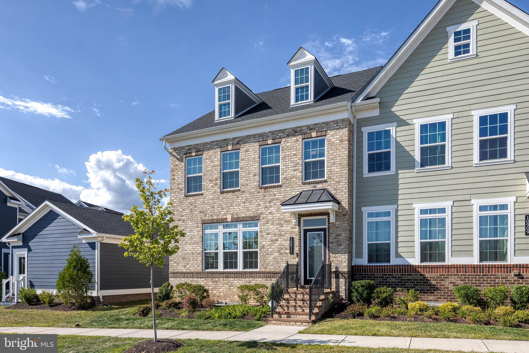 GREENLEIGH AT CROSSROADS - Residential