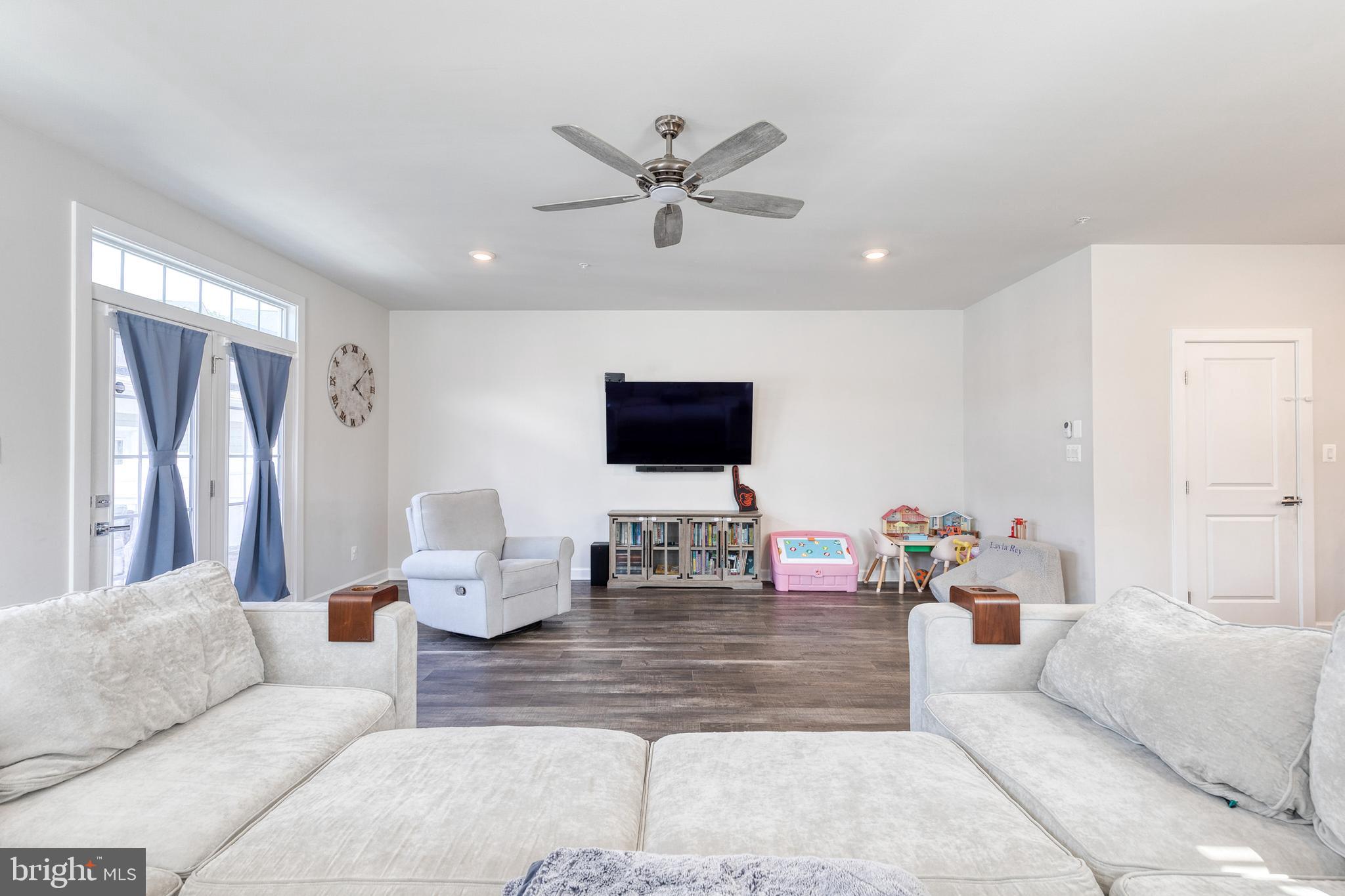 GREENLEIGH AT CROSSROADS - Residential