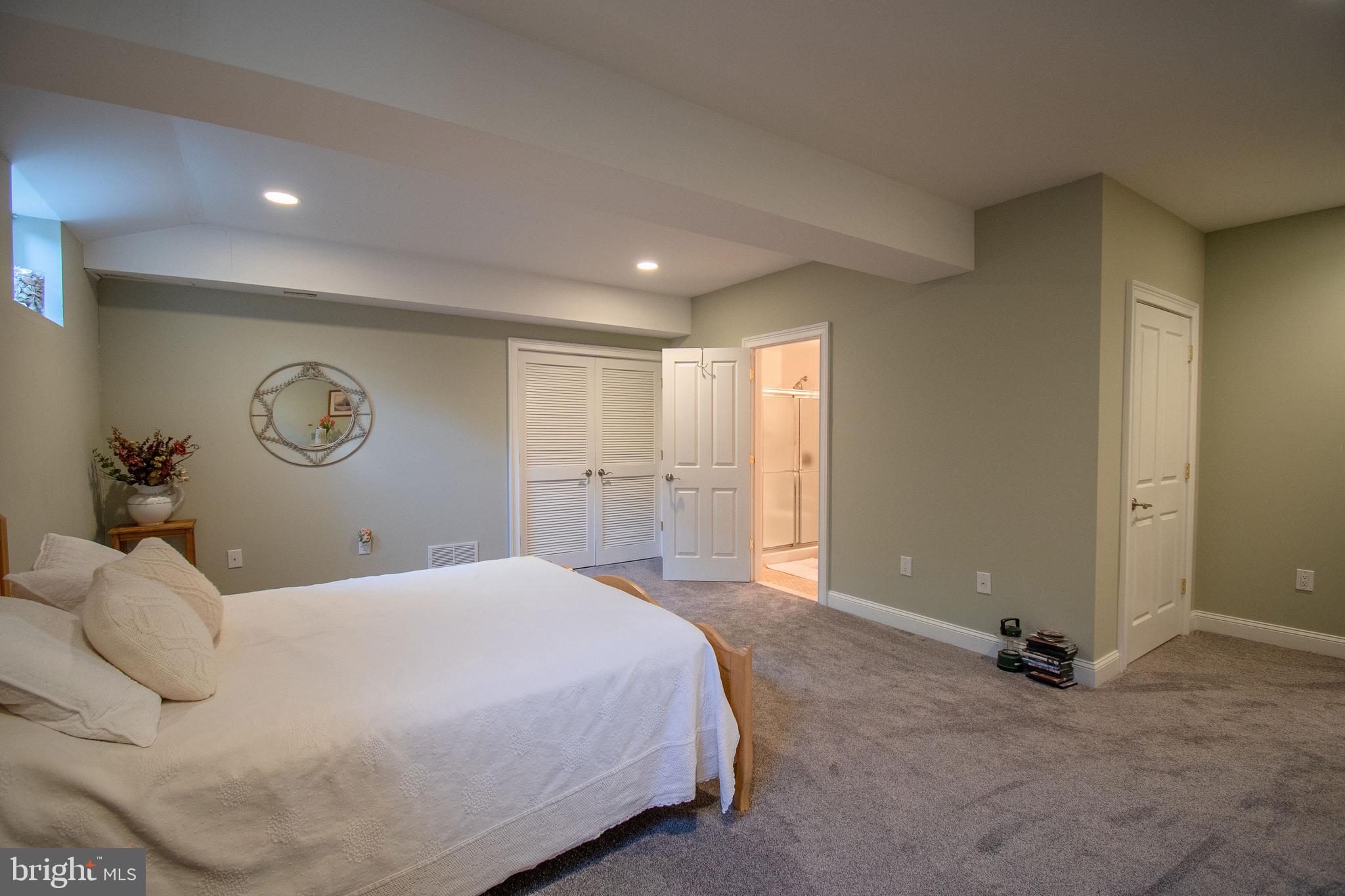 DOLINGTON - Residential