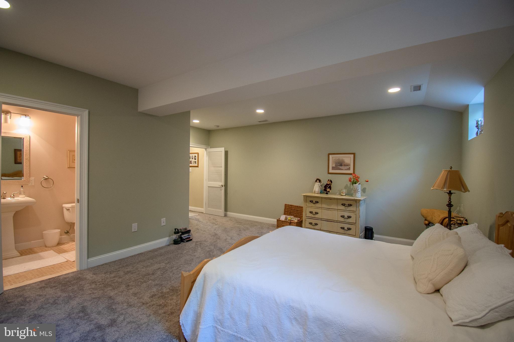 DOLINGTON - Residential