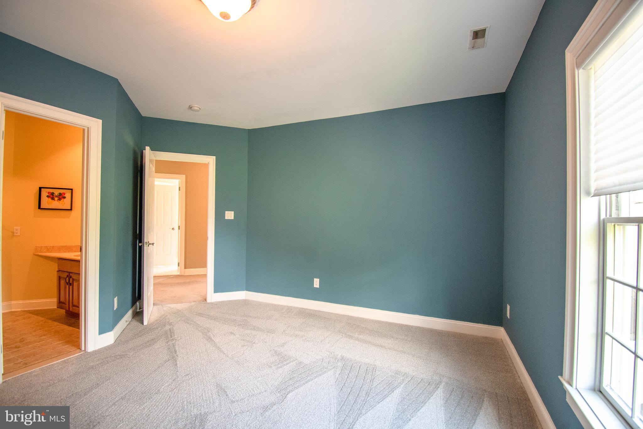 DOLINGTON - Residential