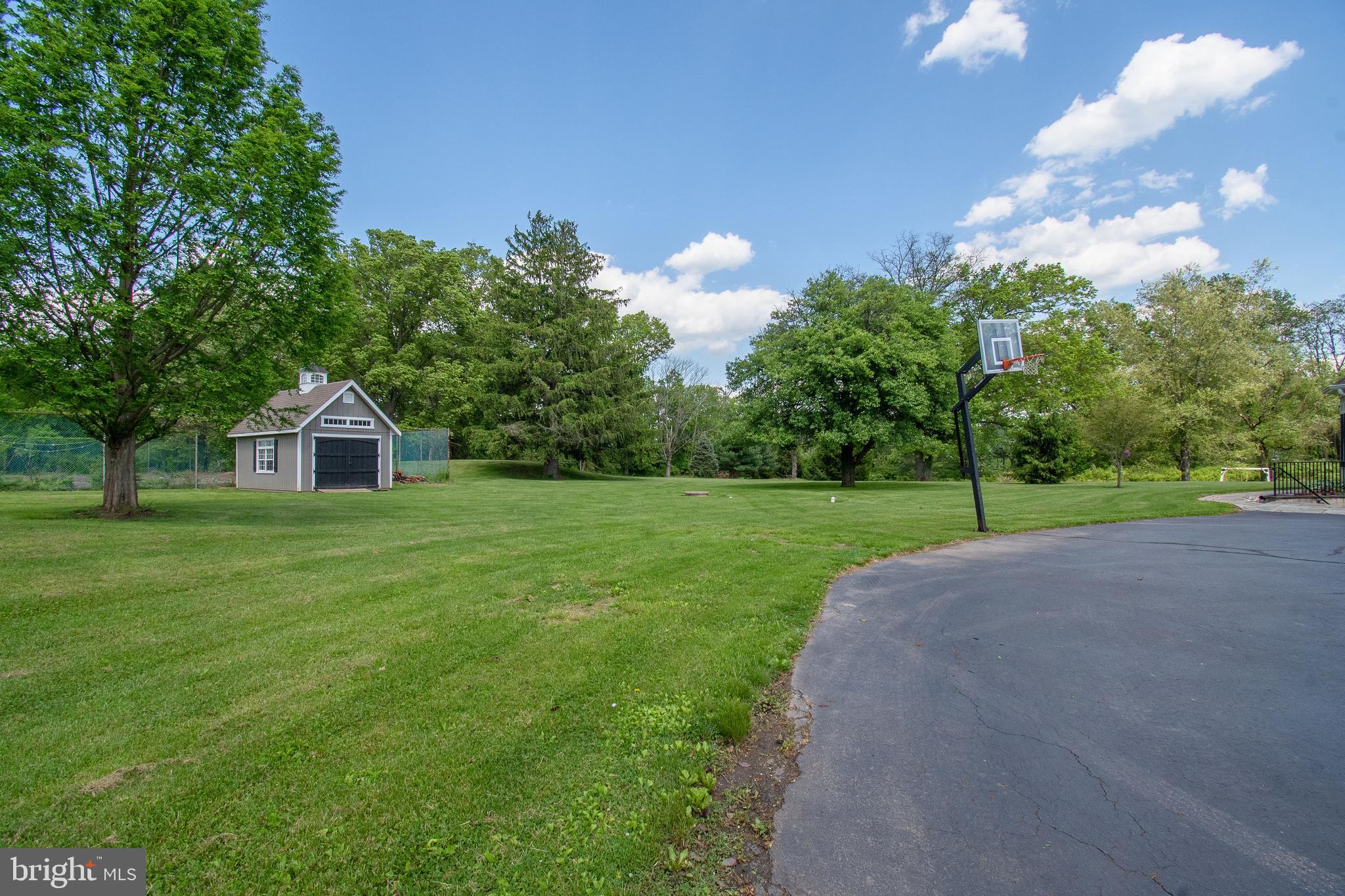 DOLINGTON - Residential