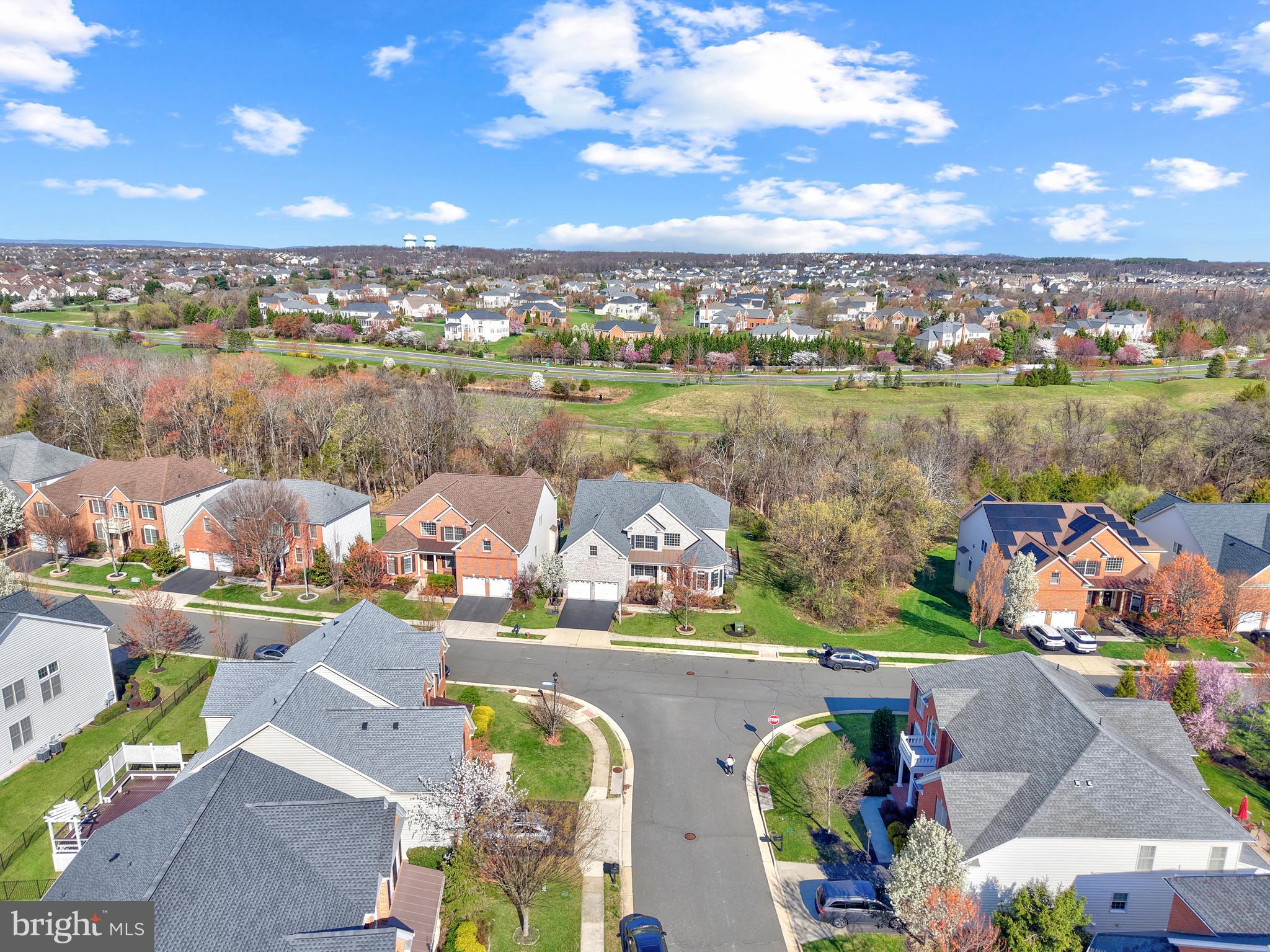 LOUDOUN VALLEY ESTATES 2 - Residential