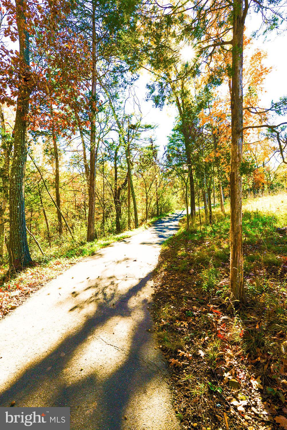 LOUDOUN VALLEY ESTATES 2 - Residential