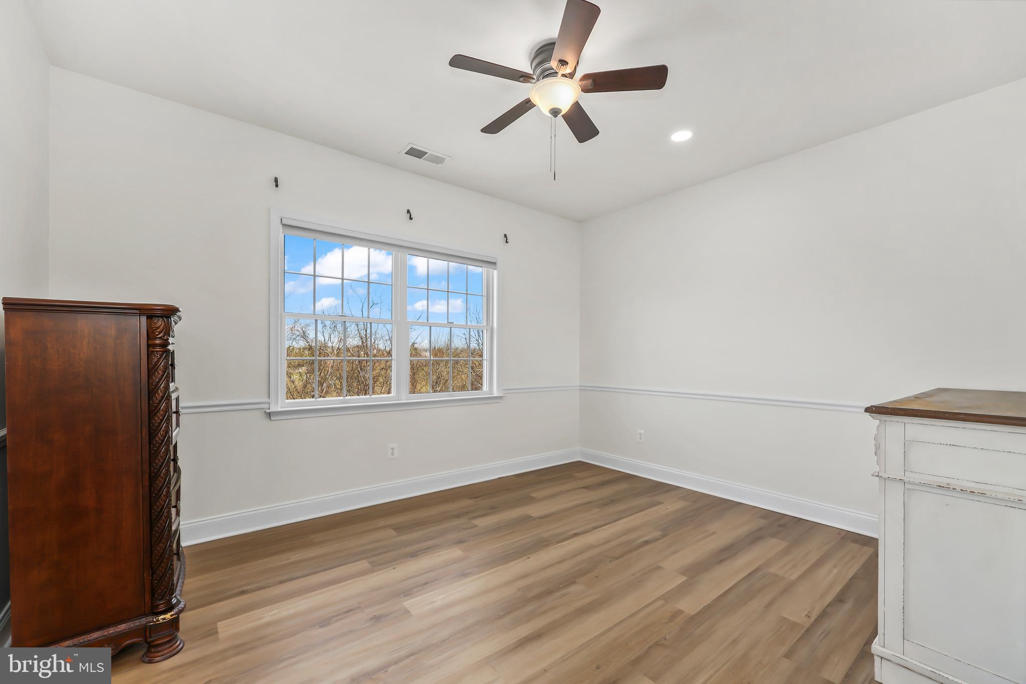 LOUDOUN VALLEY ESTATES 2 - Residential