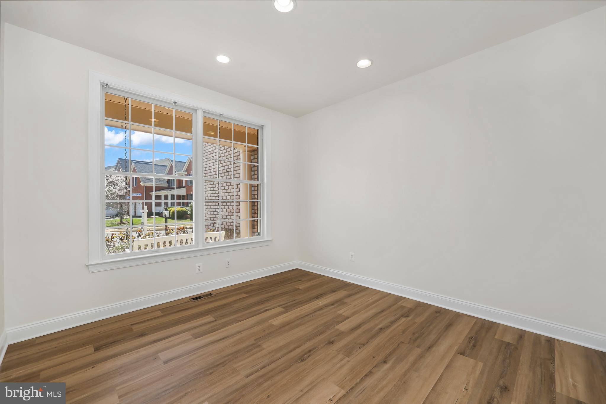 LOUDOUN VALLEY ESTATES 2 - Residential