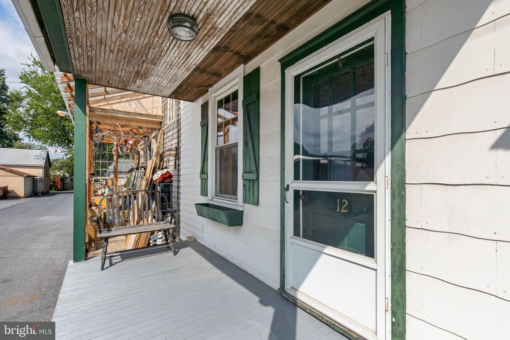 Photo of 12 MIDDLE LN, LITITZ, PA 17543 (MLS # PALA2039590)