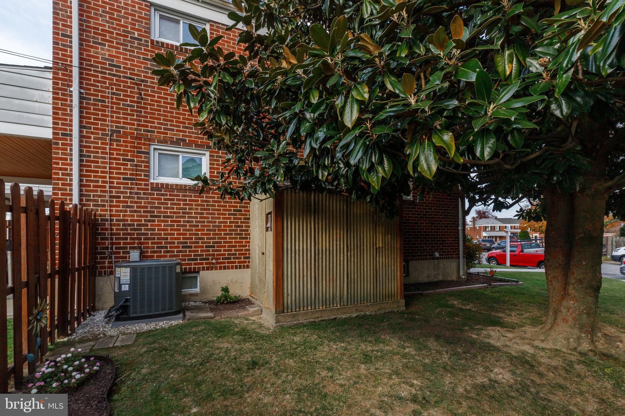 WILKER COURT - Residential