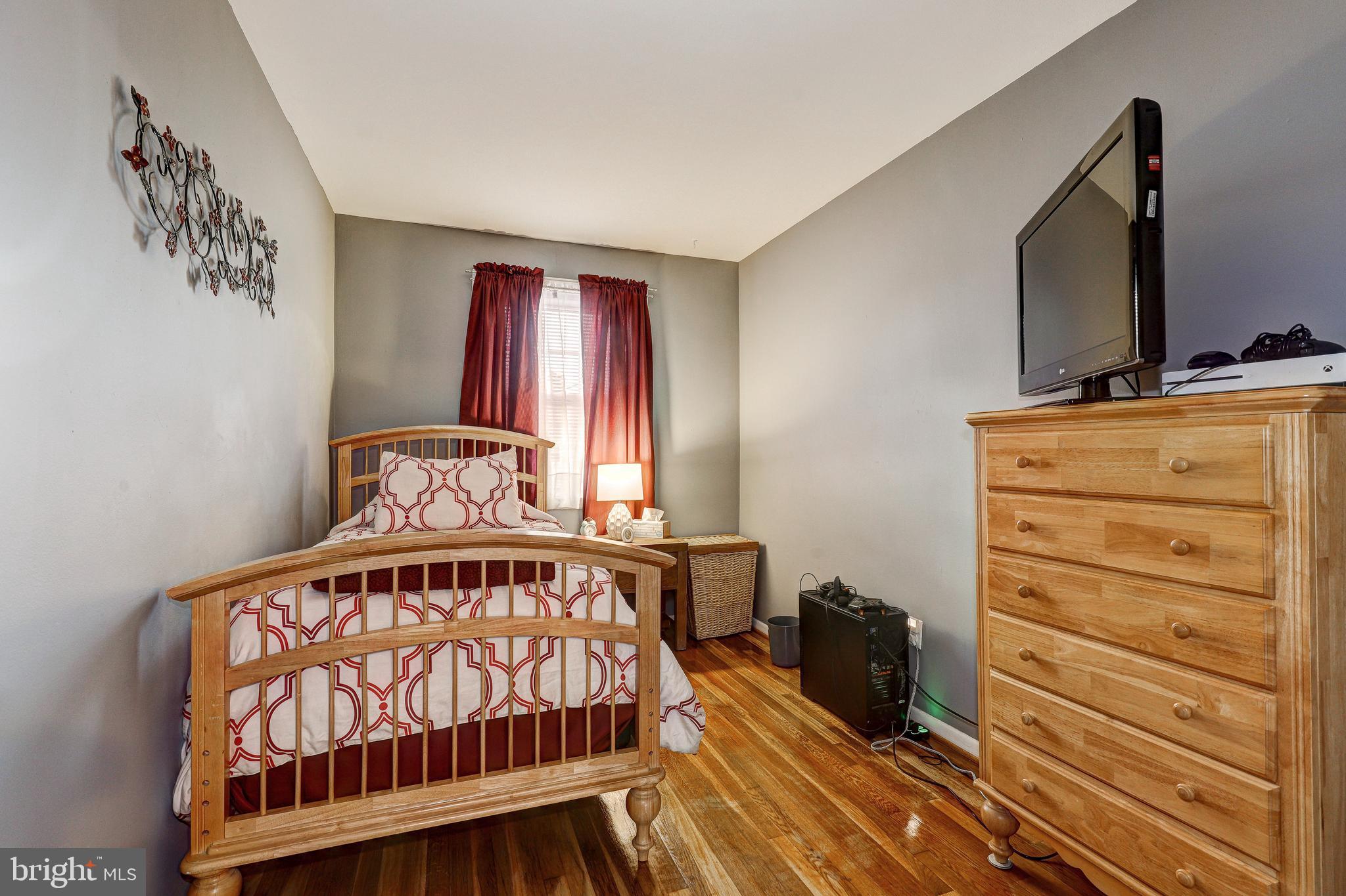 WILKER COURT - Residential