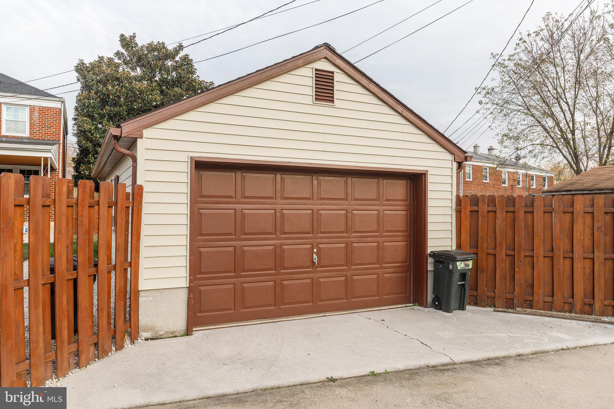 WILKER COURT - Residential