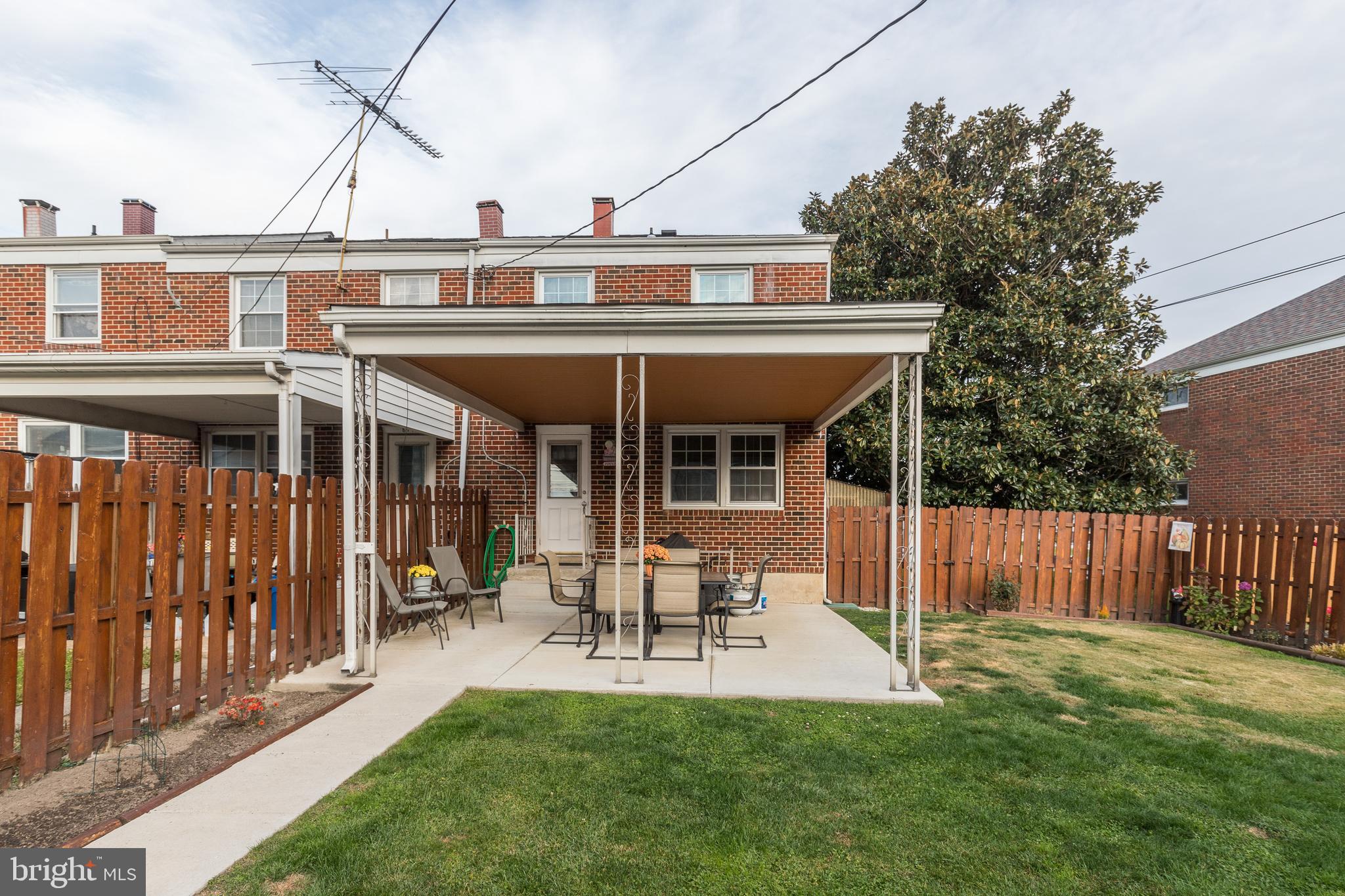 WILKER COURT - Residential