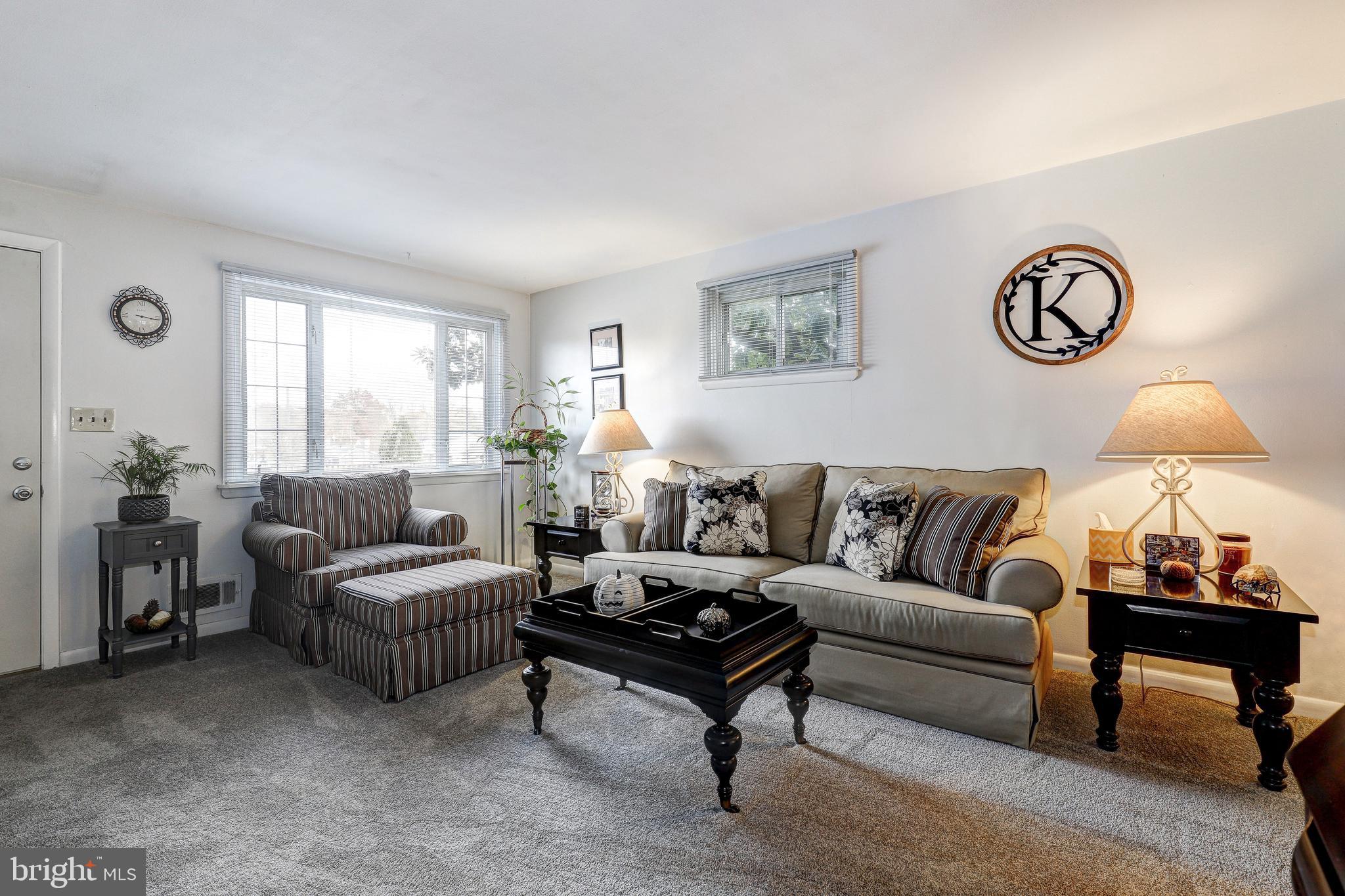 WILKER COURT - Residential