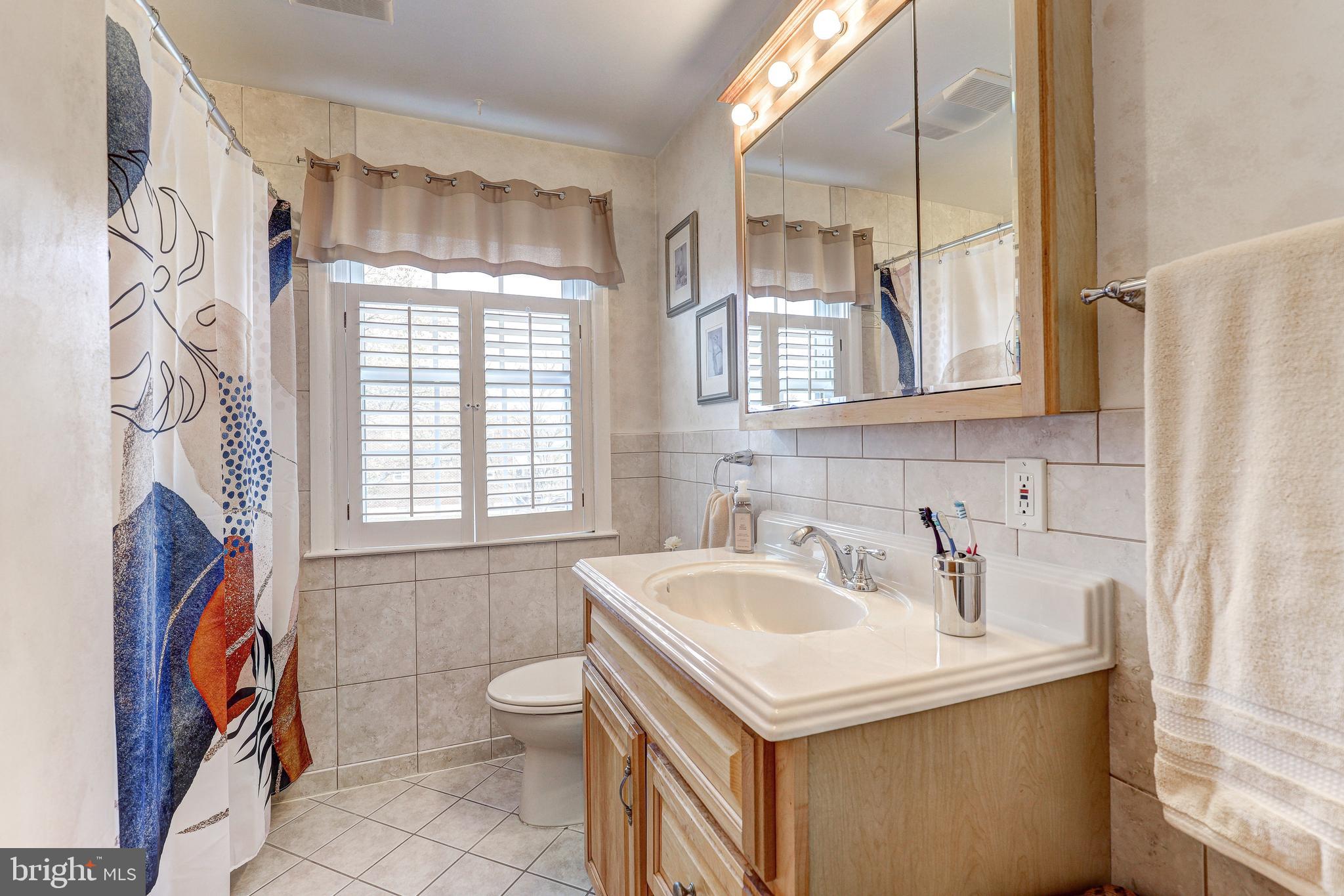 WILKER COURT - Residential