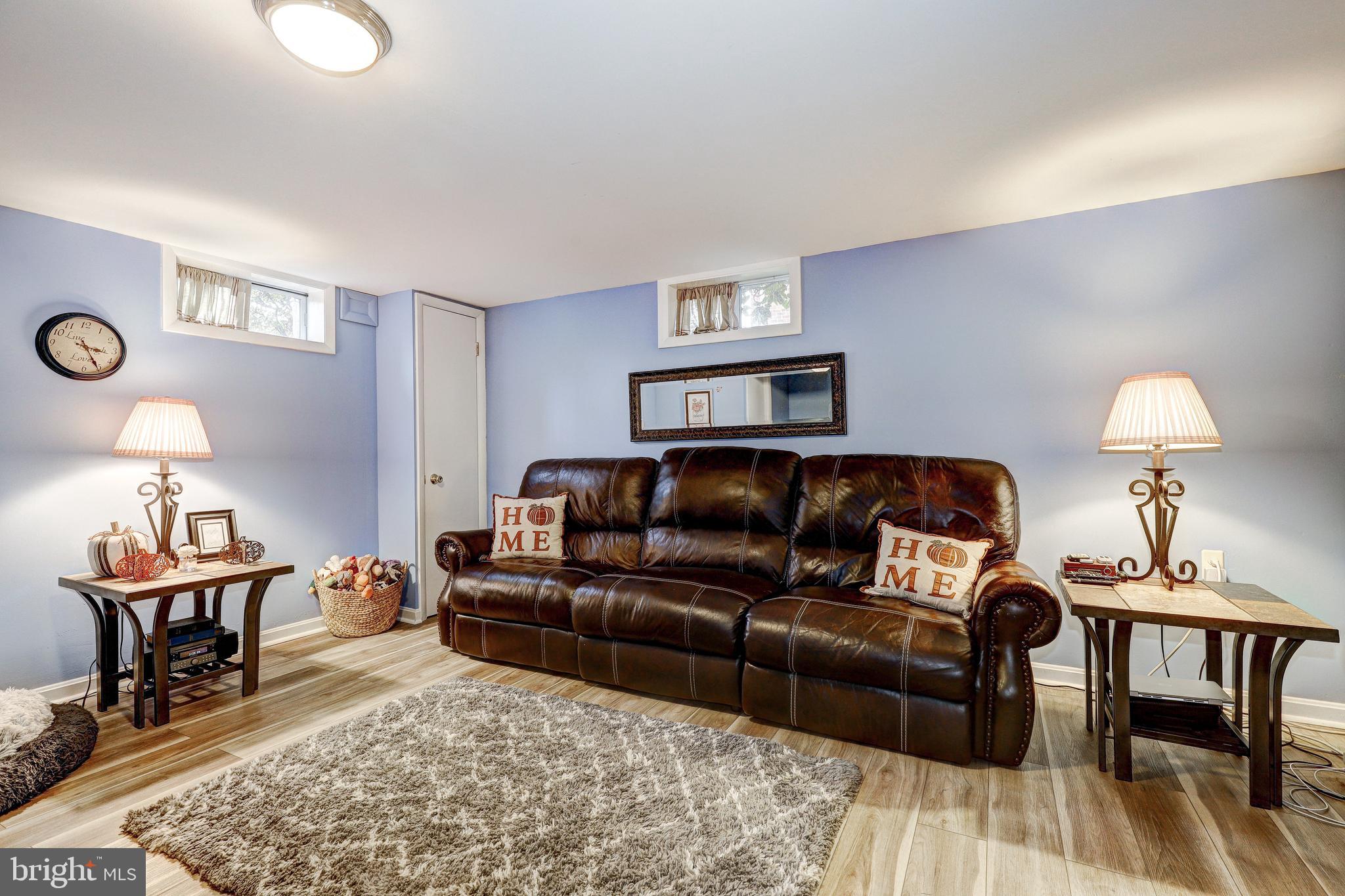 WILKER COURT - Residential