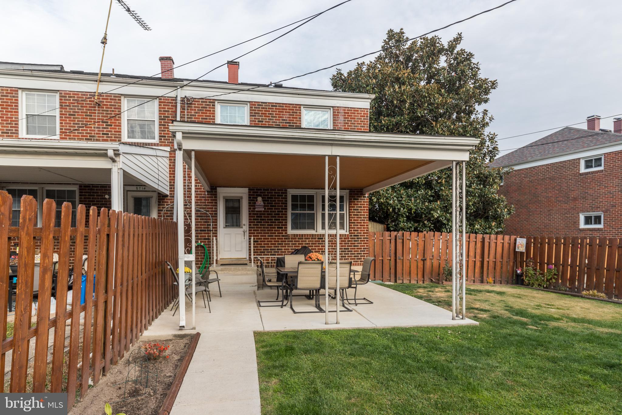 WILKER COURT - Residential