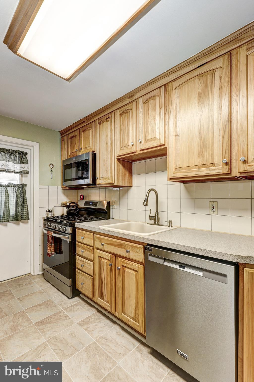 WILKER COURT - Residential