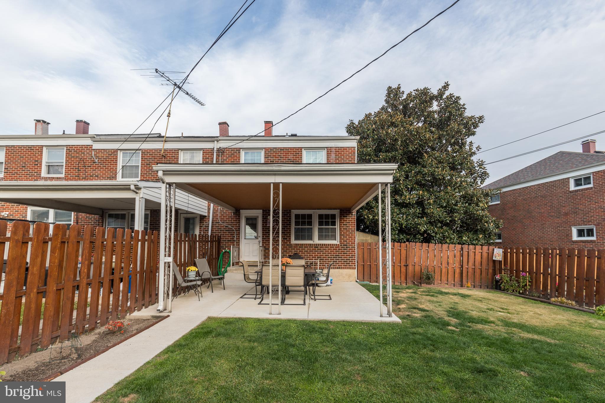 WILKER COURT - Residential