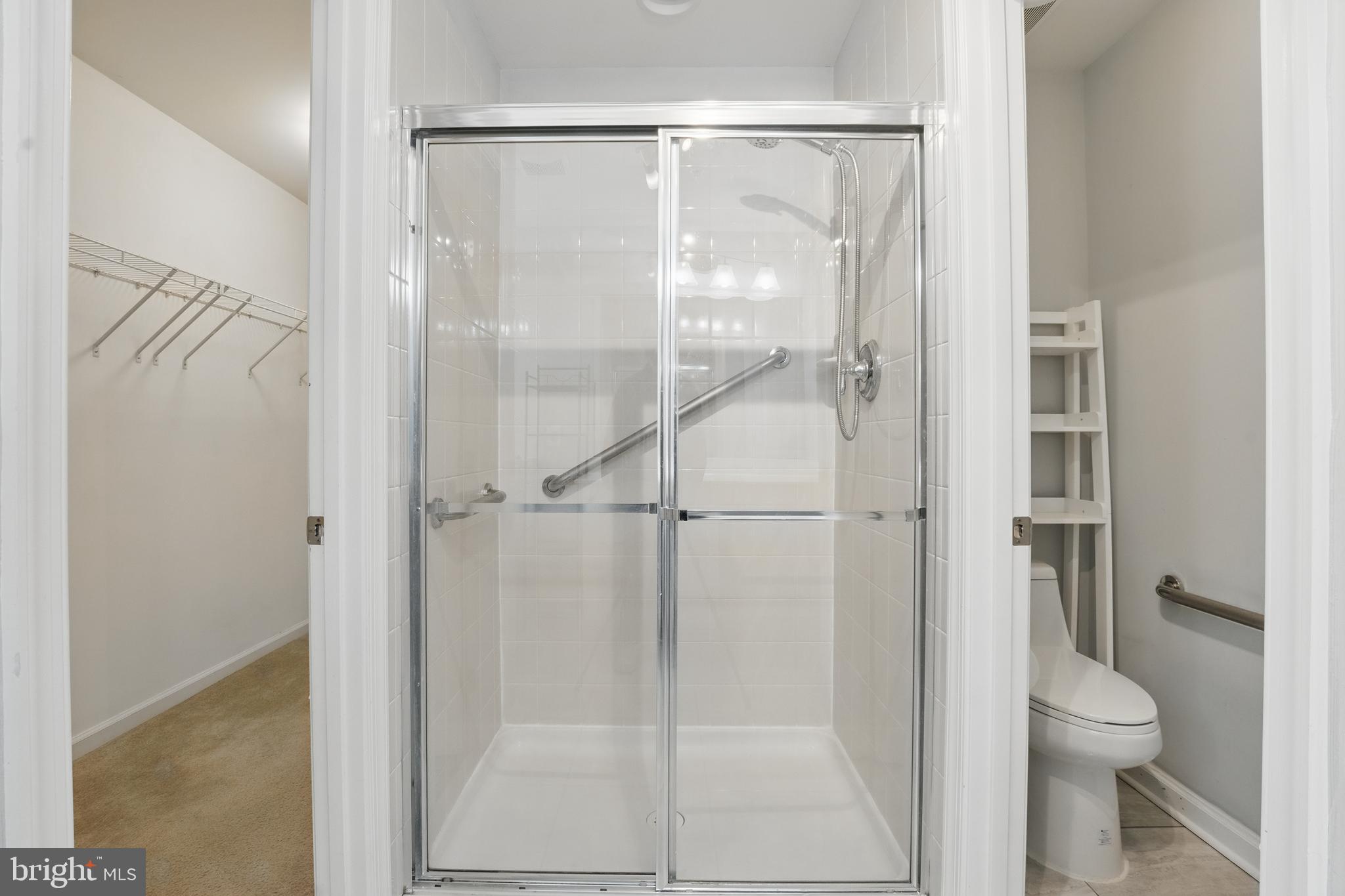 WASHINGTON OVERLOOK - Residential