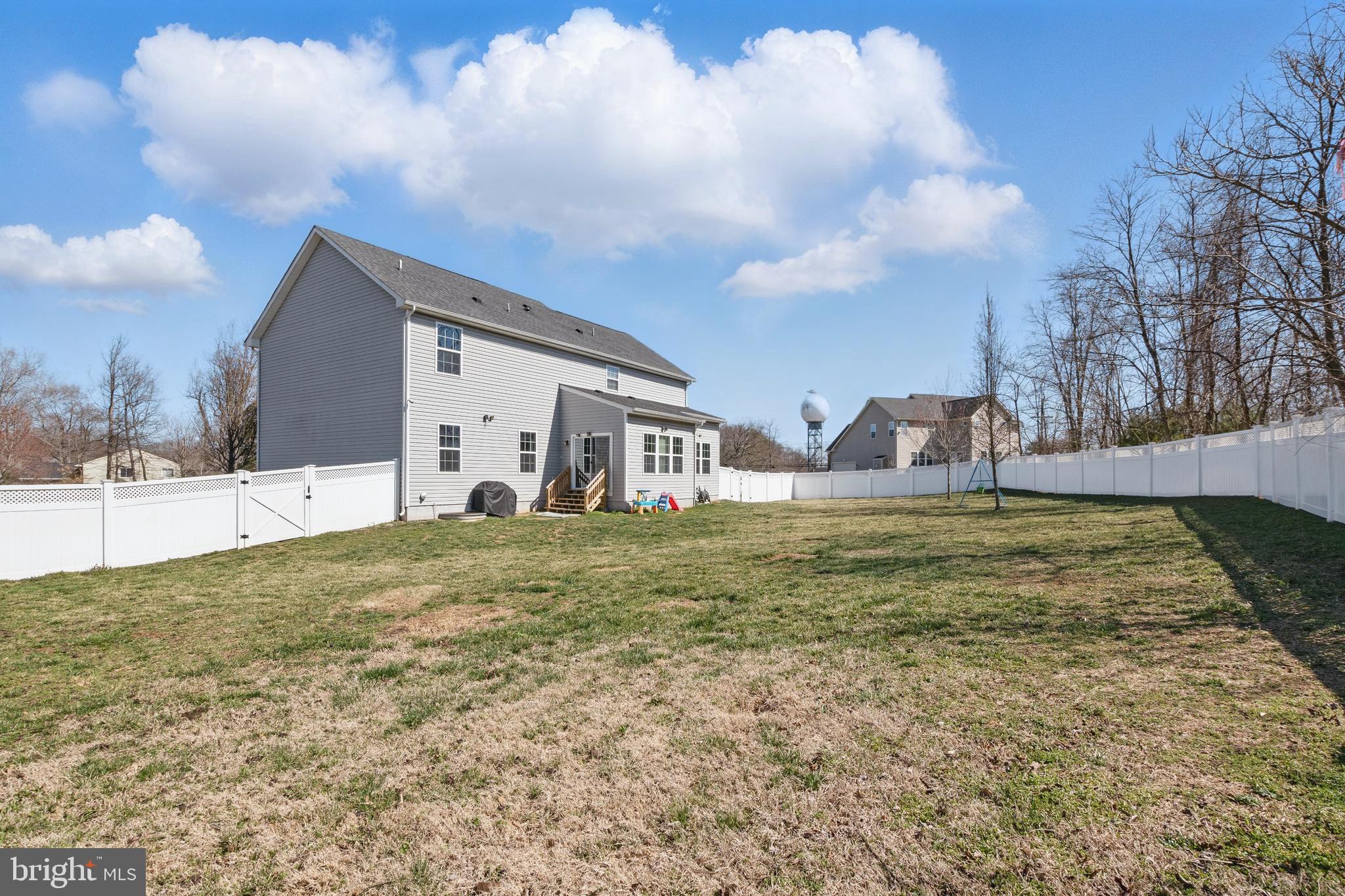 WASHINGTON OVERLOOK - Residential