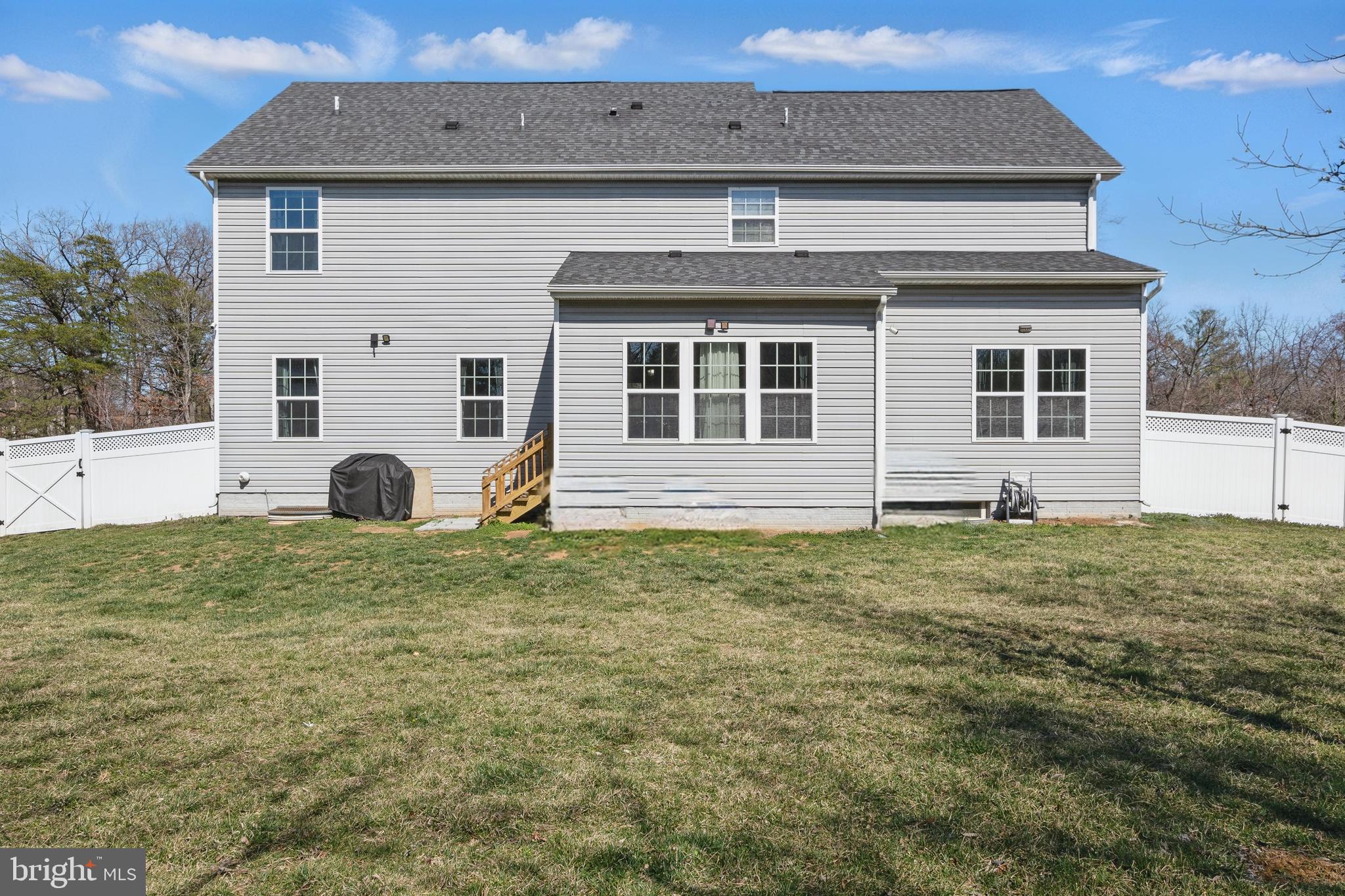 WASHINGTON OVERLOOK - Residential