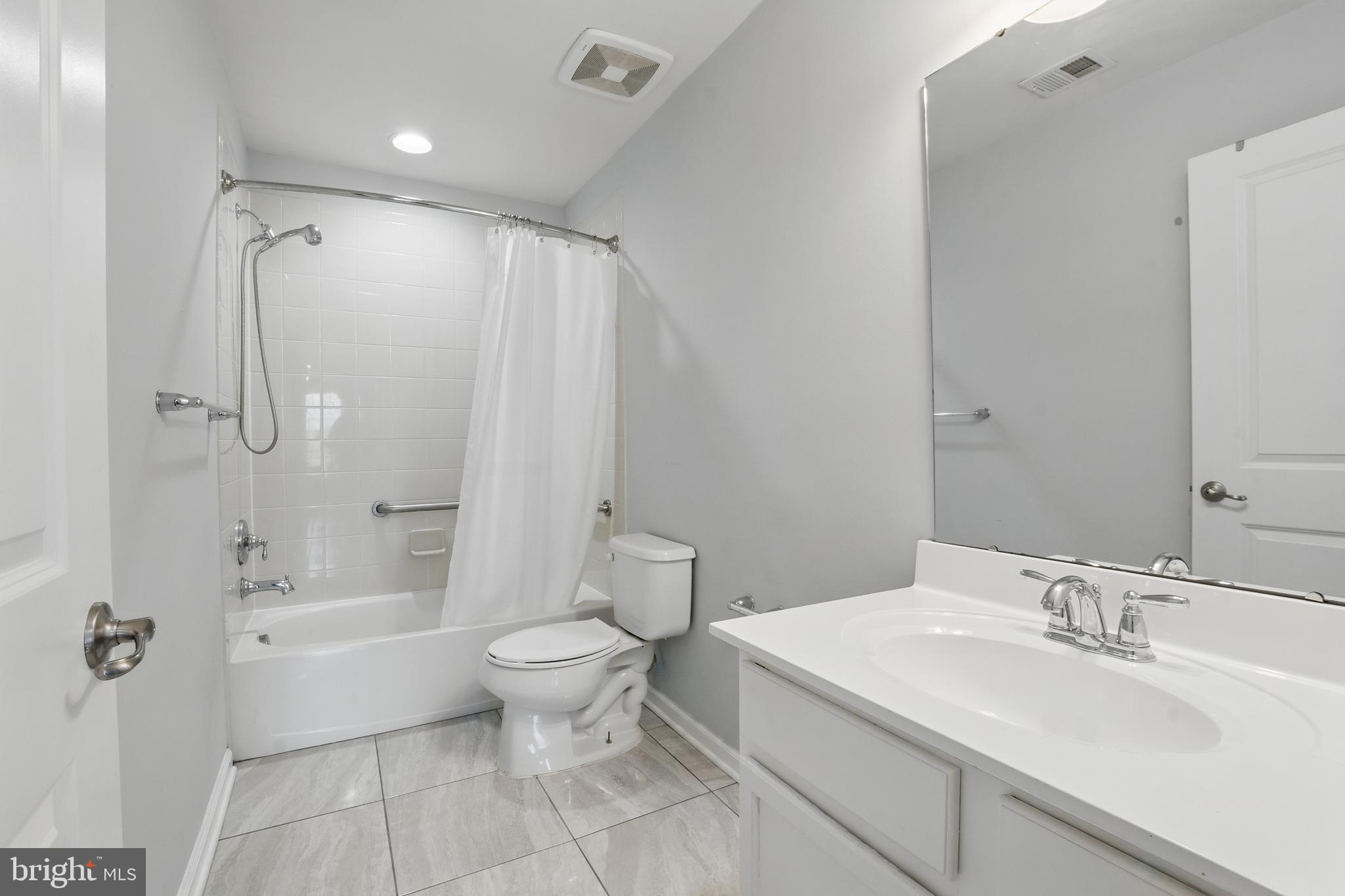 WASHINGTON OVERLOOK - Residential