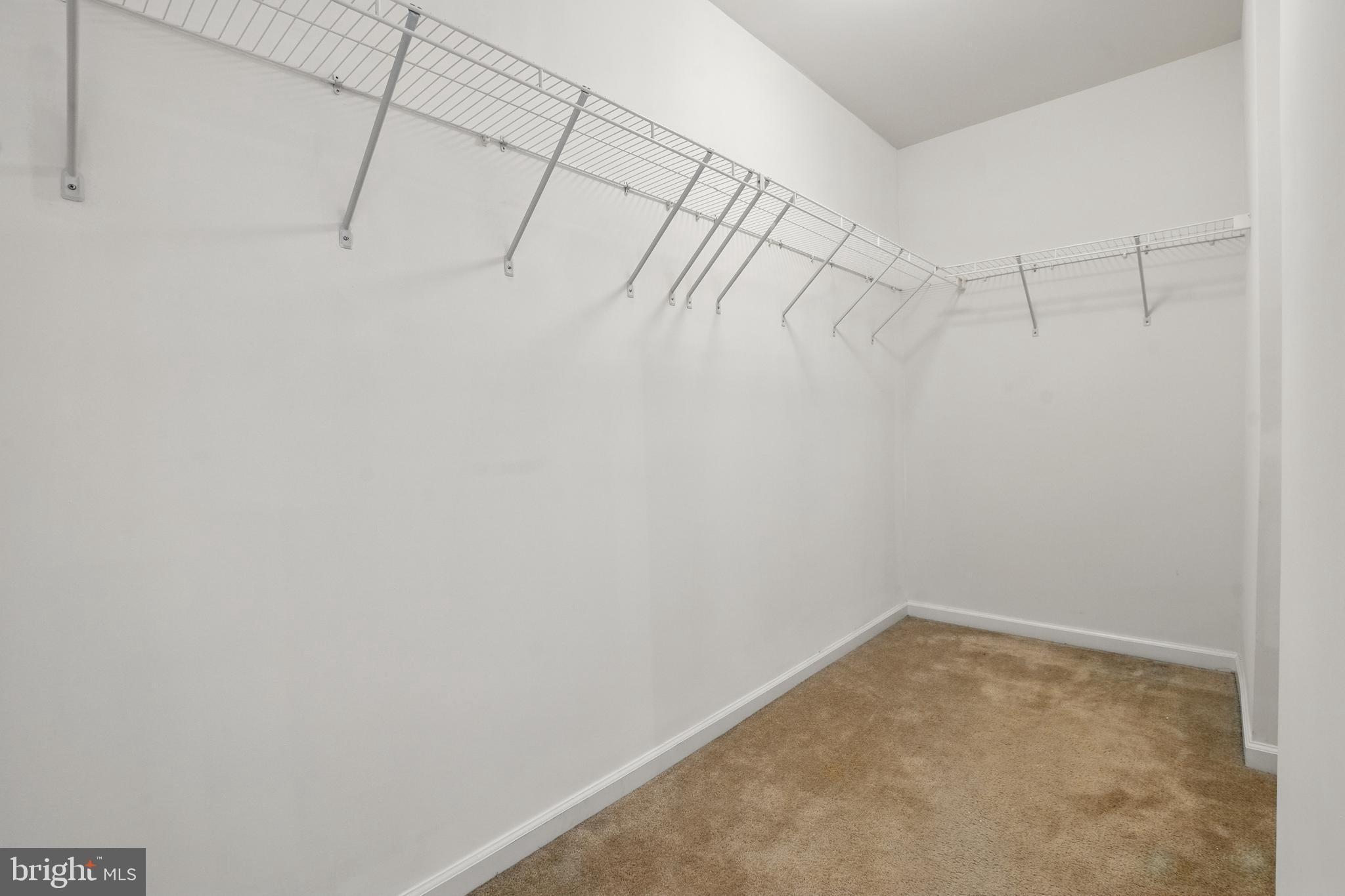 WASHINGTON OVERLOOK - Residential