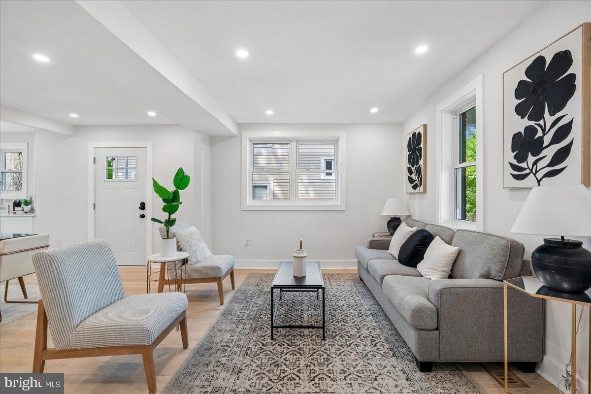 5025 BLAINE STREET NE