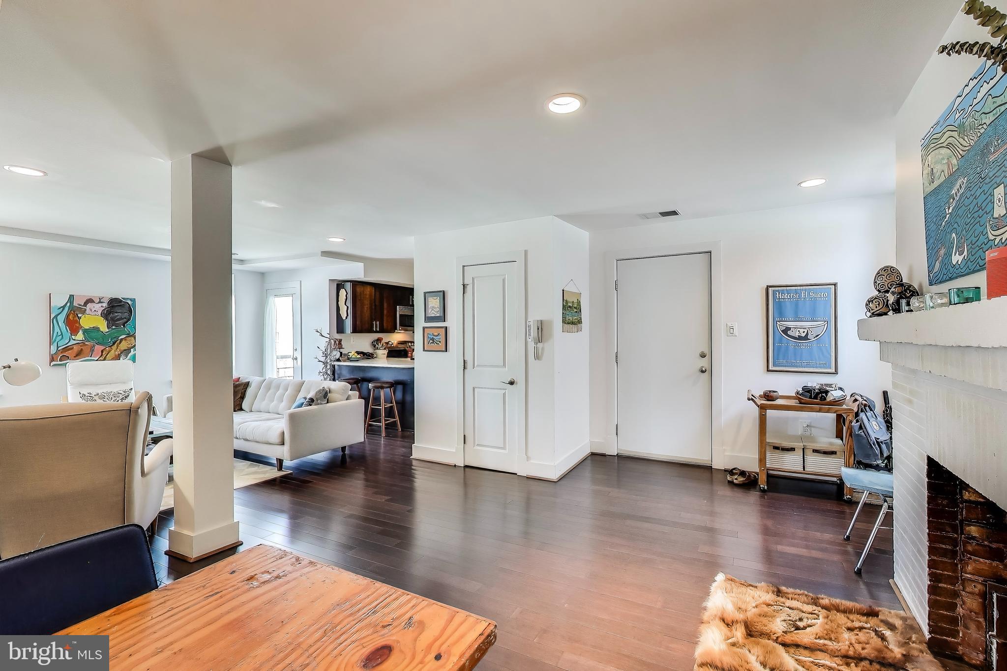 1461 GIRARD STREET NW 400