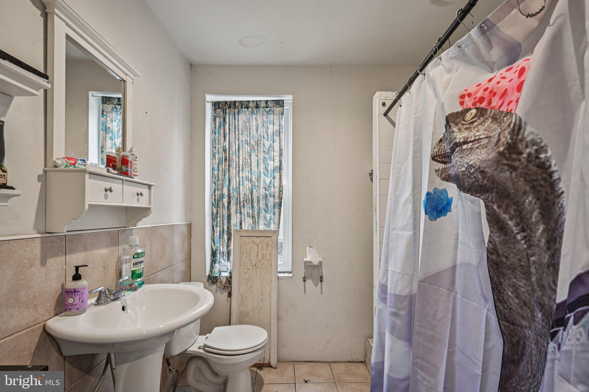 SQUIRREL HILL - Residential Income