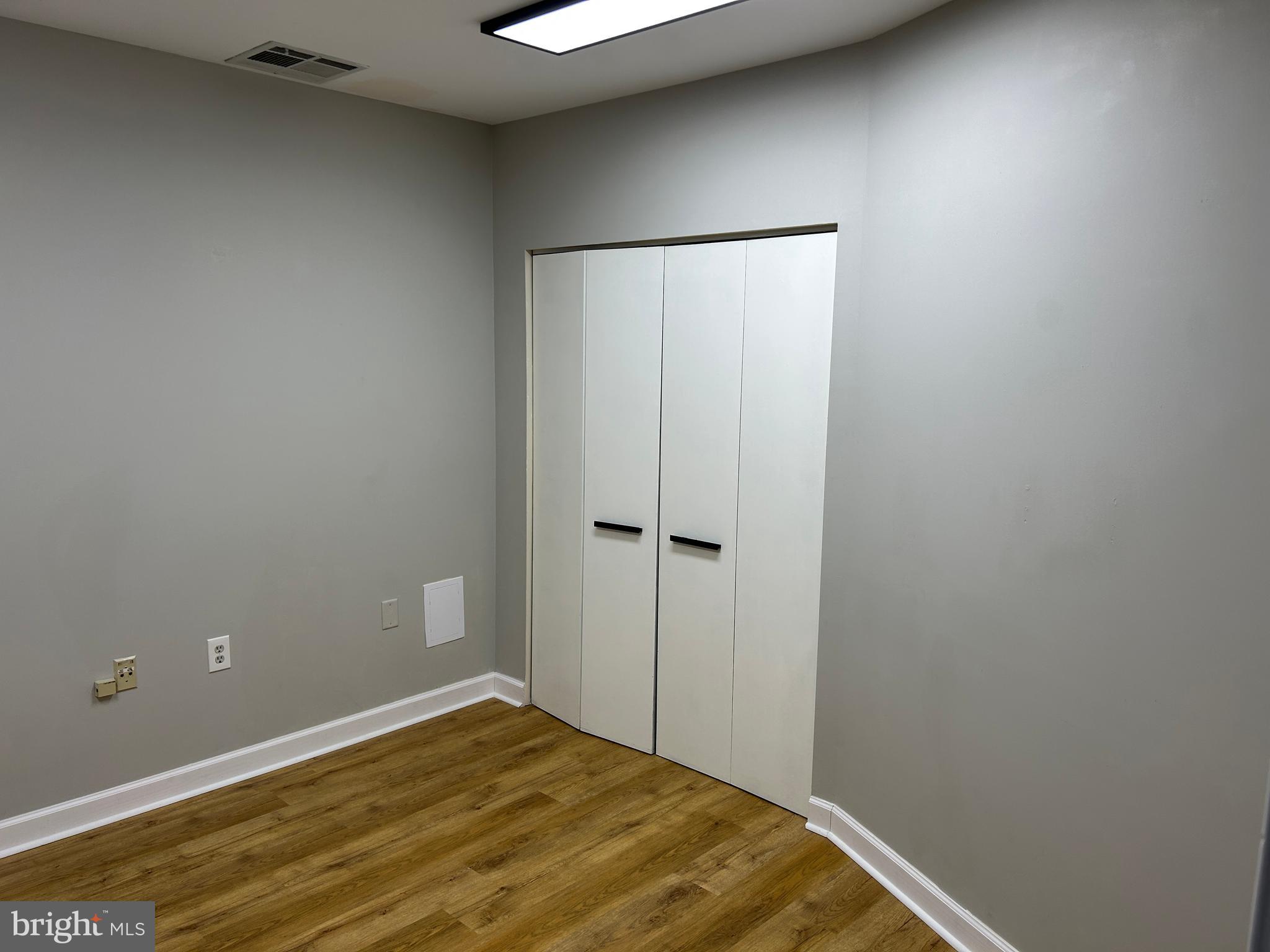 AMBER MEADOWS PROFESSIONAL BUILDING - Commercial Lease