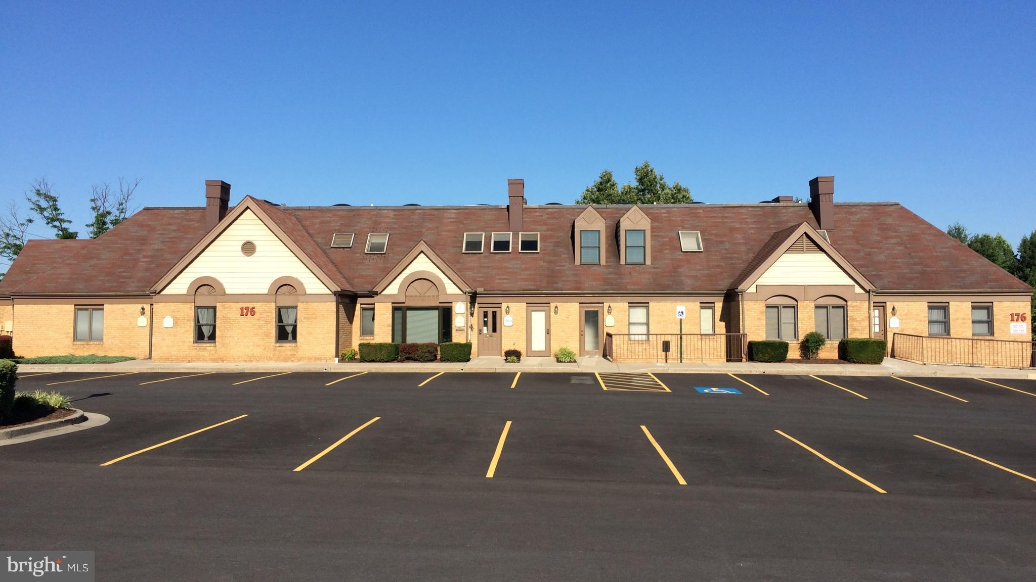 AMBER MEADOWS PROFESSIONAL BUILDING - Commercial Lease