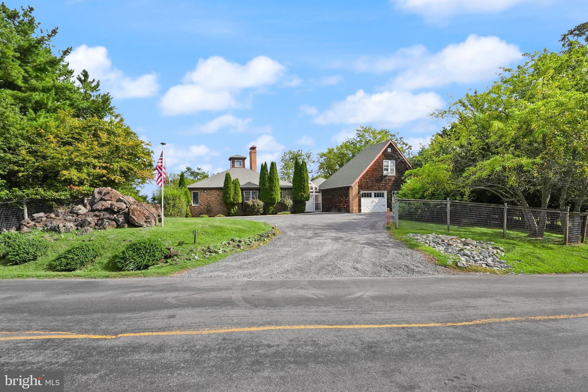 393 HIGH KNOB ROAD