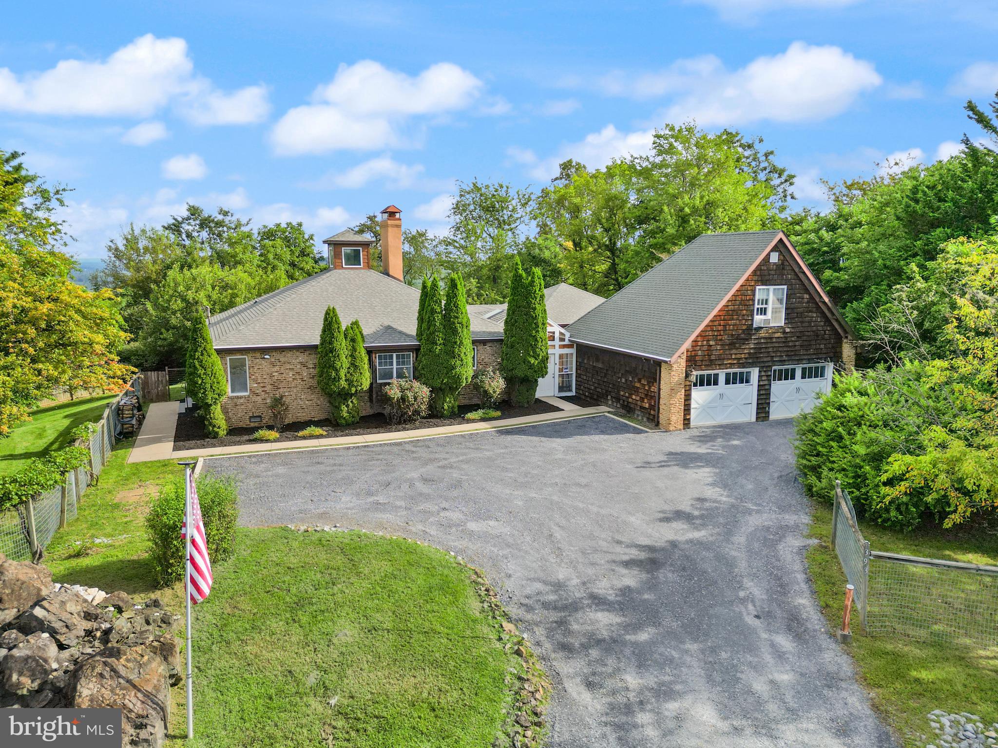 393 HIGH KNOB ROAD