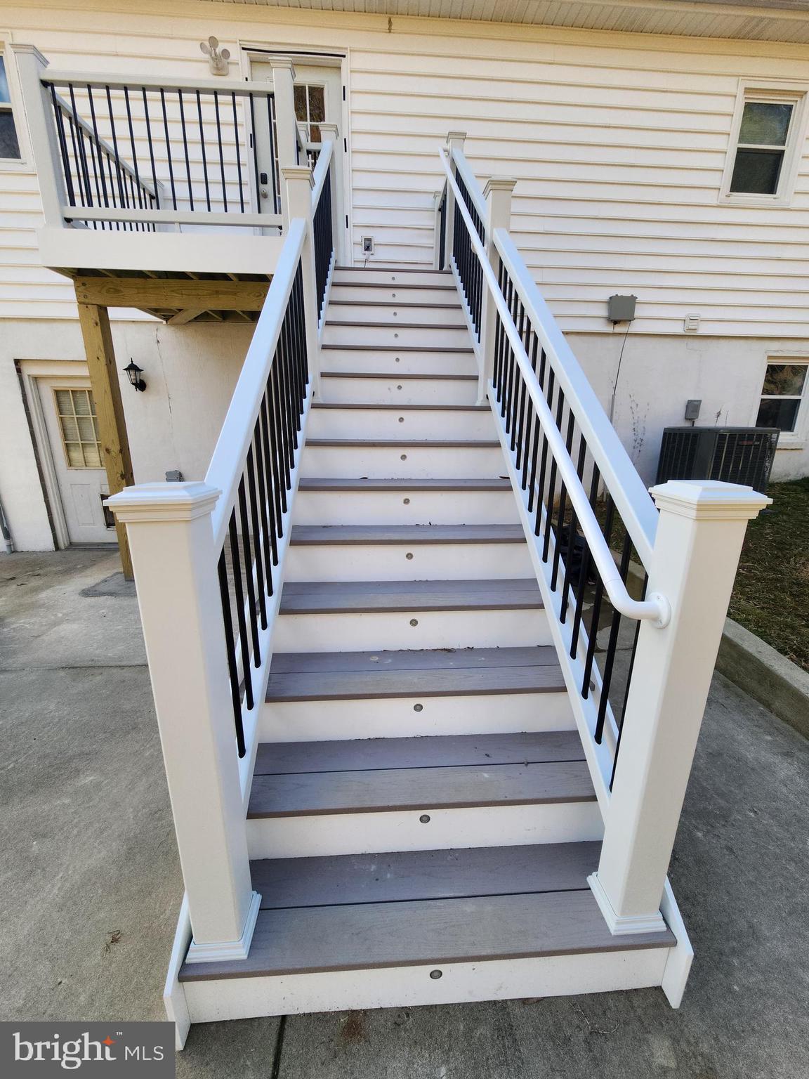 SPOTSWOOD ESTATES - Residential Lease