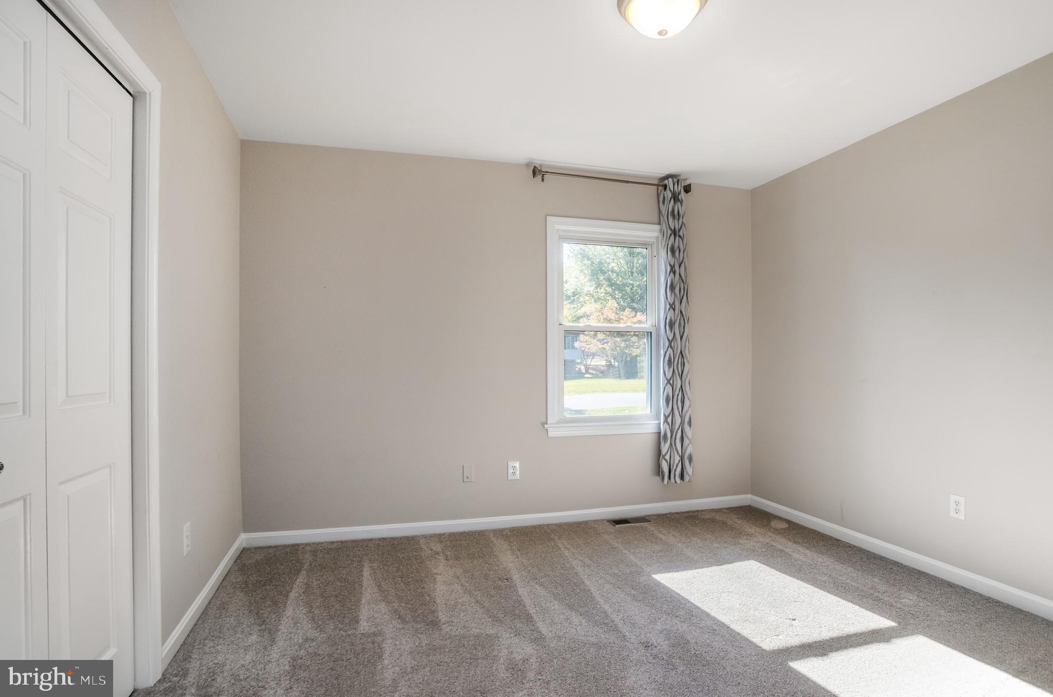 SPOTSWOOD ESTATES - Residential Lease