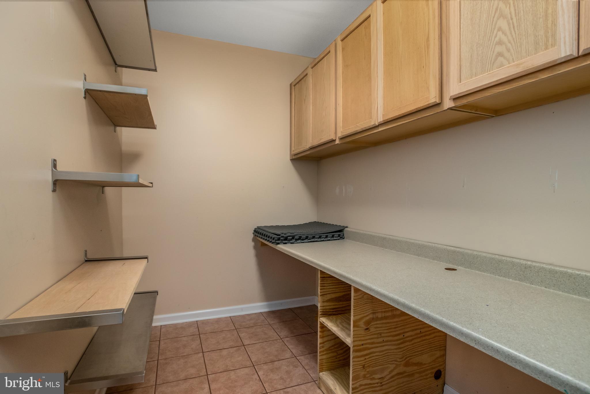 SPOTSWOOD ESTATES - Residential Lease