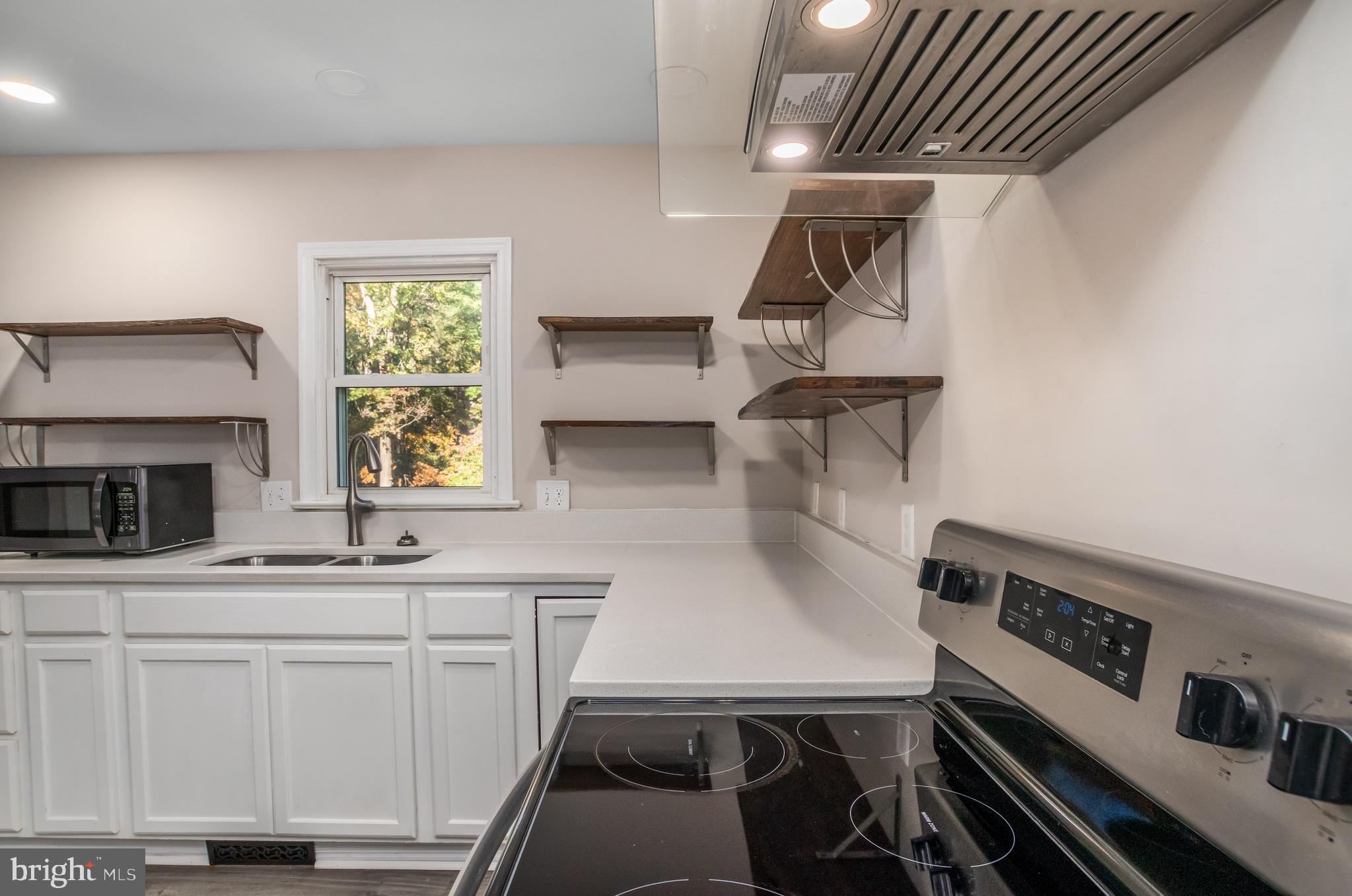 SPOTSWOOD ESTATES - Residential Lease