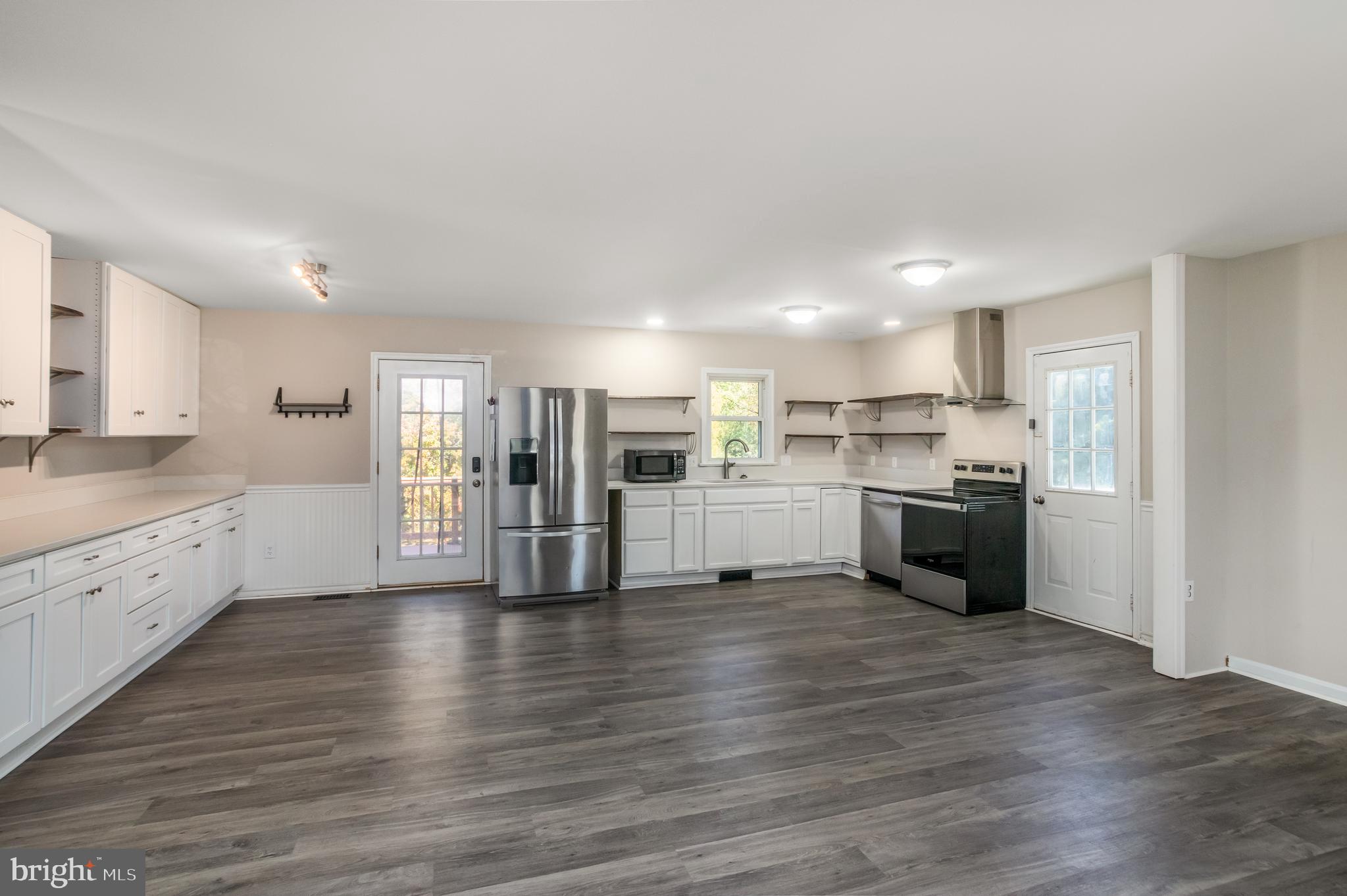 SPOTSWOOD ESTATES - Residential Lease