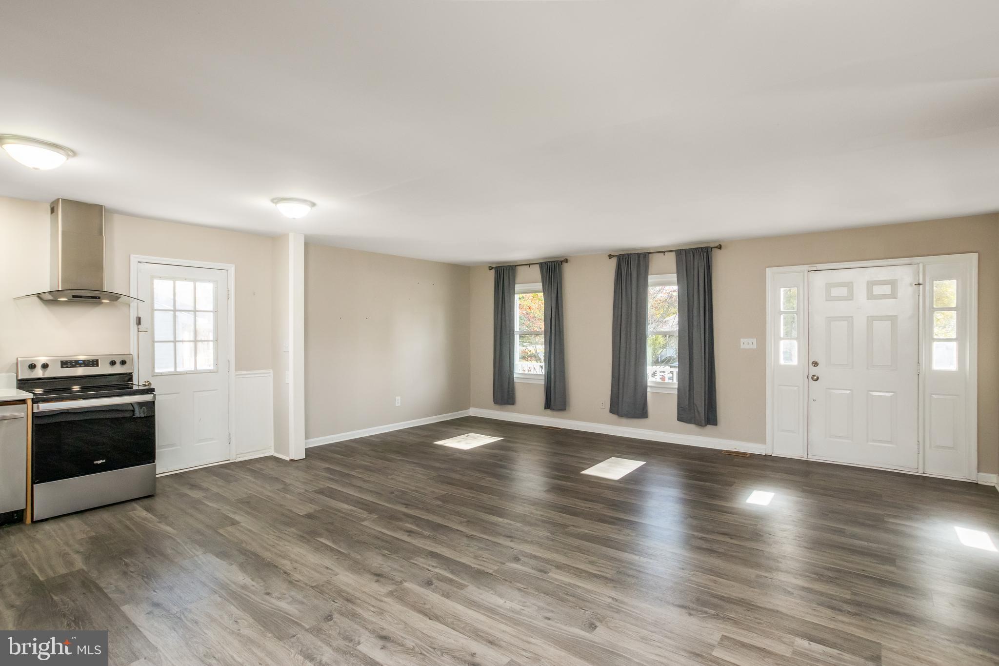 SPOTSWOOD ESTATES - Residential Lease